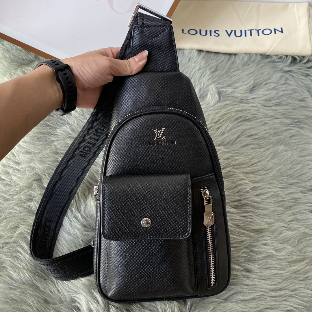 LV 25 New Men's Crossbody Bag NG101018