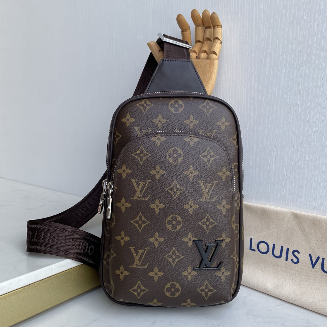 LV Men's Monogram Canvas Crossbody Bag NG101012