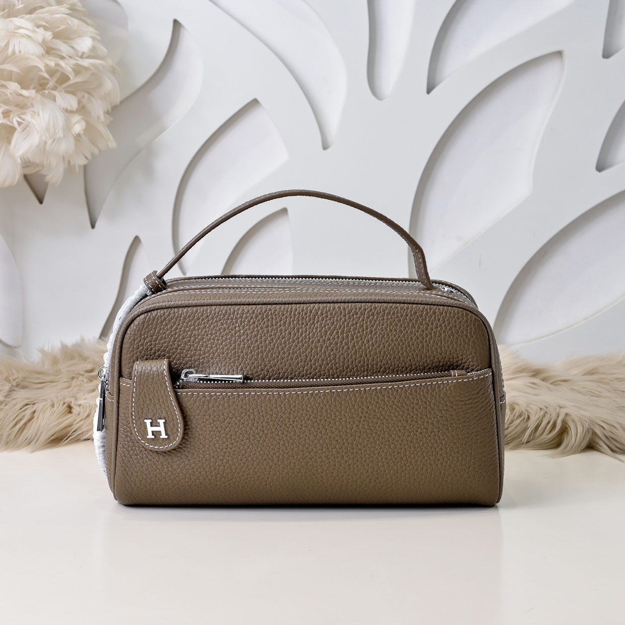 HM Men's Double-Compartment Box Bag NG101037