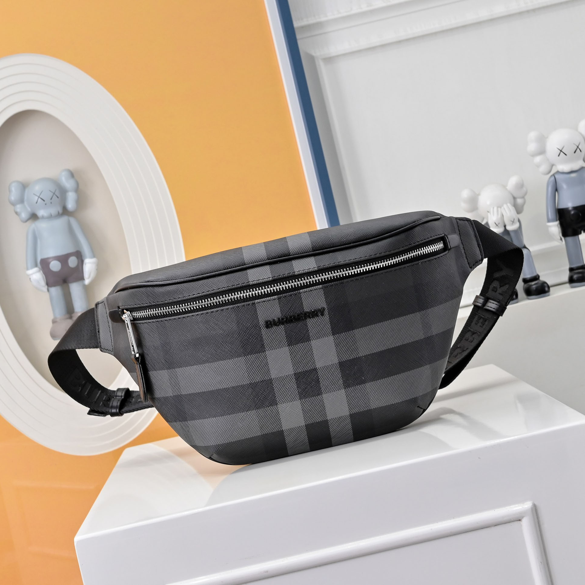 Bur Classic Chest Bag Ev25061126