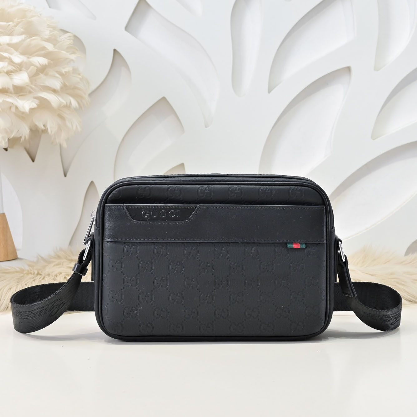 GG Classic Embossed Shoulder Bag NG101609