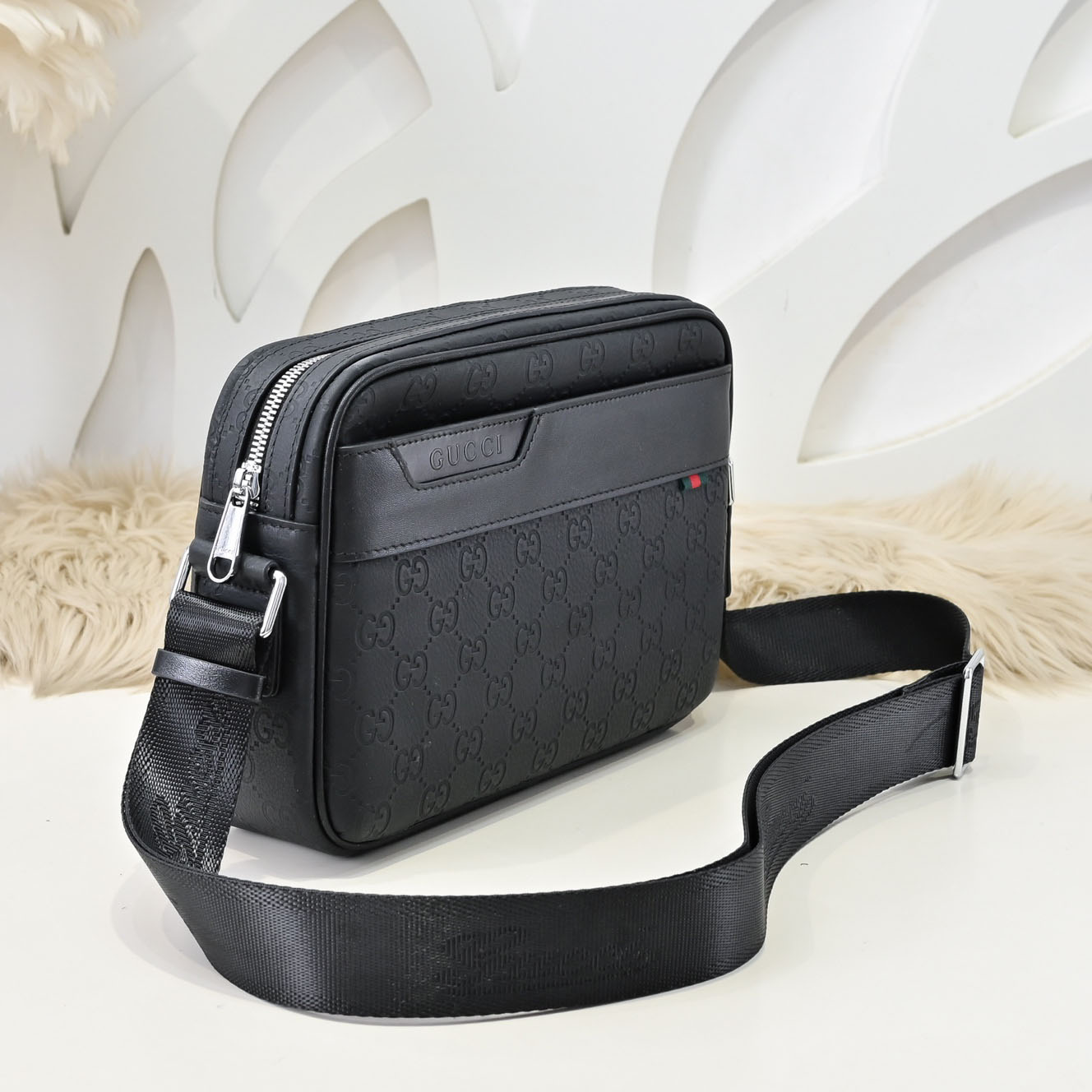 GG Classic Embossed Shoulder Bag NG101609