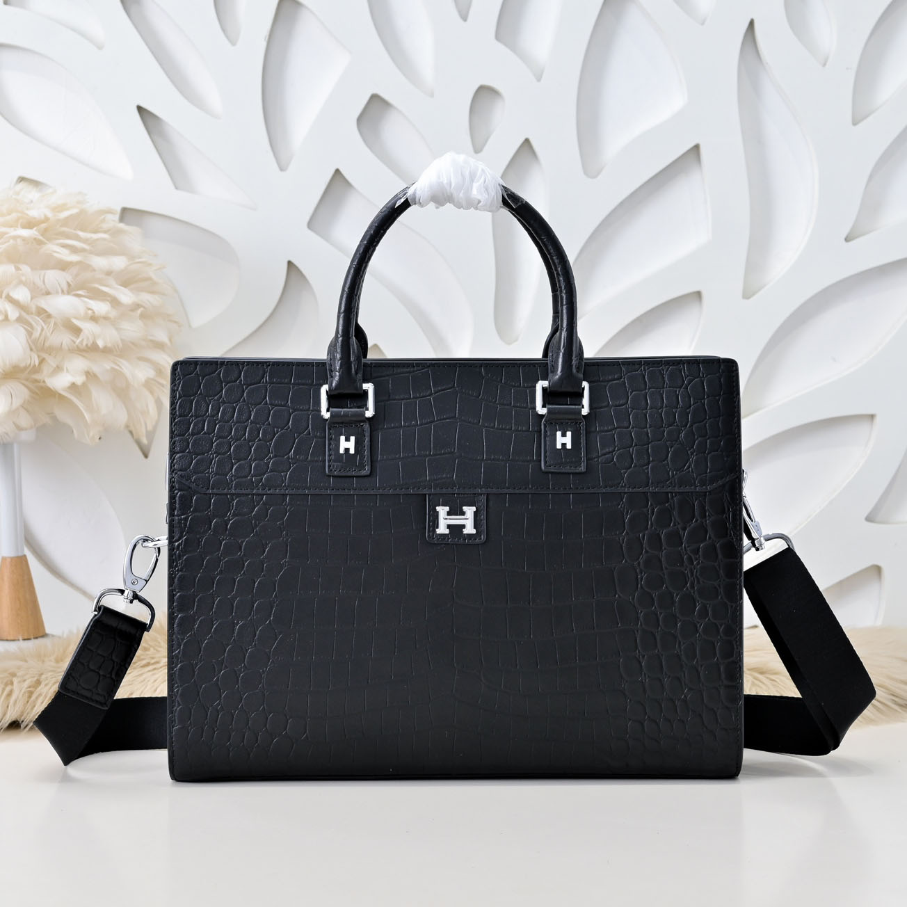 HM Men's Crocodile Pattern Handbag NG201005