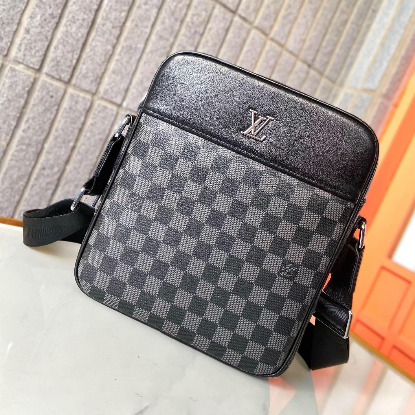 LV Men's Damier Ebene Crossbody Bag NG101724
