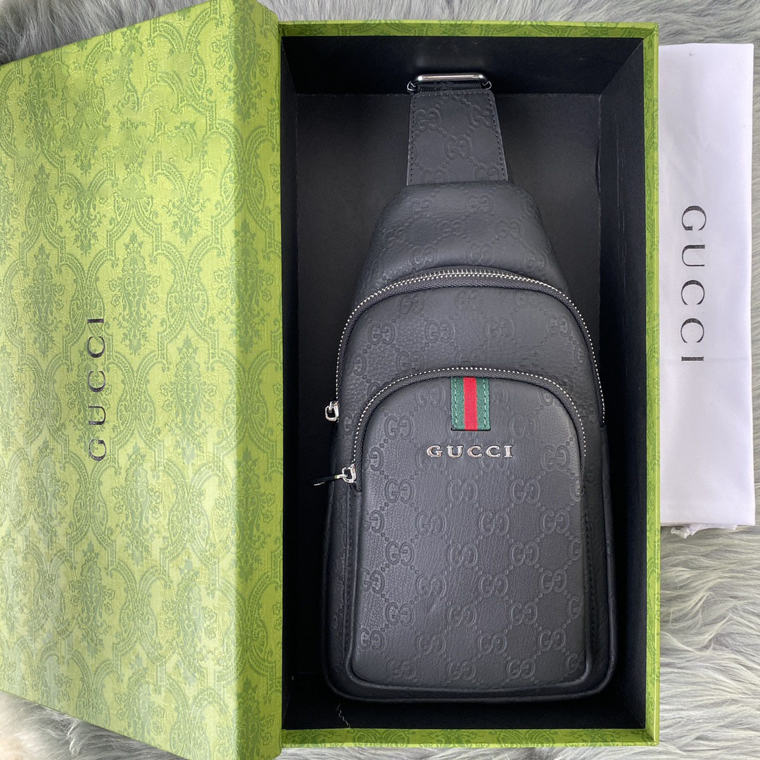 GG Men's Classic Chest Bag NG101751