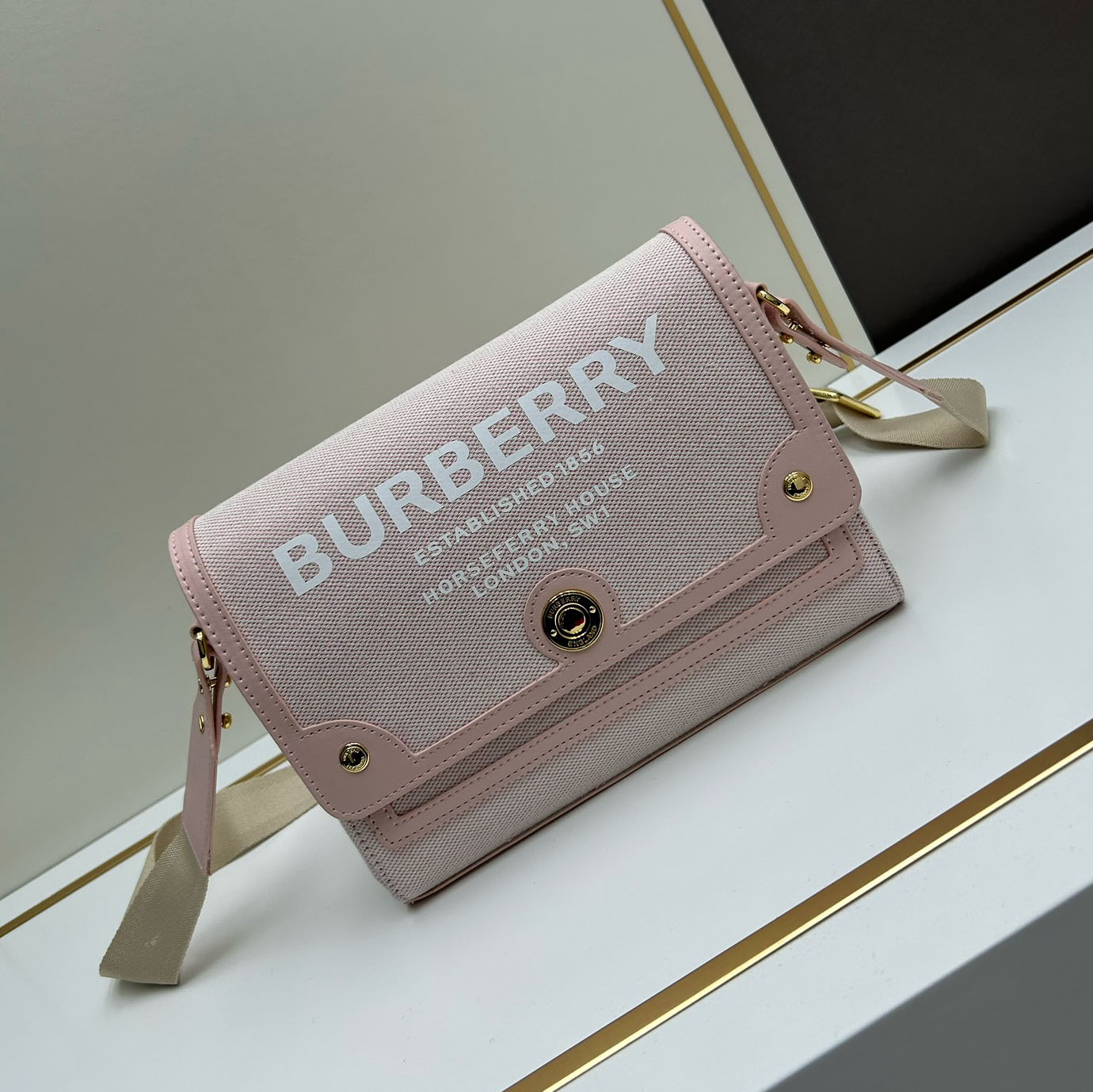 Bur Pink Round Buckle Messenger Bag GDJ250432