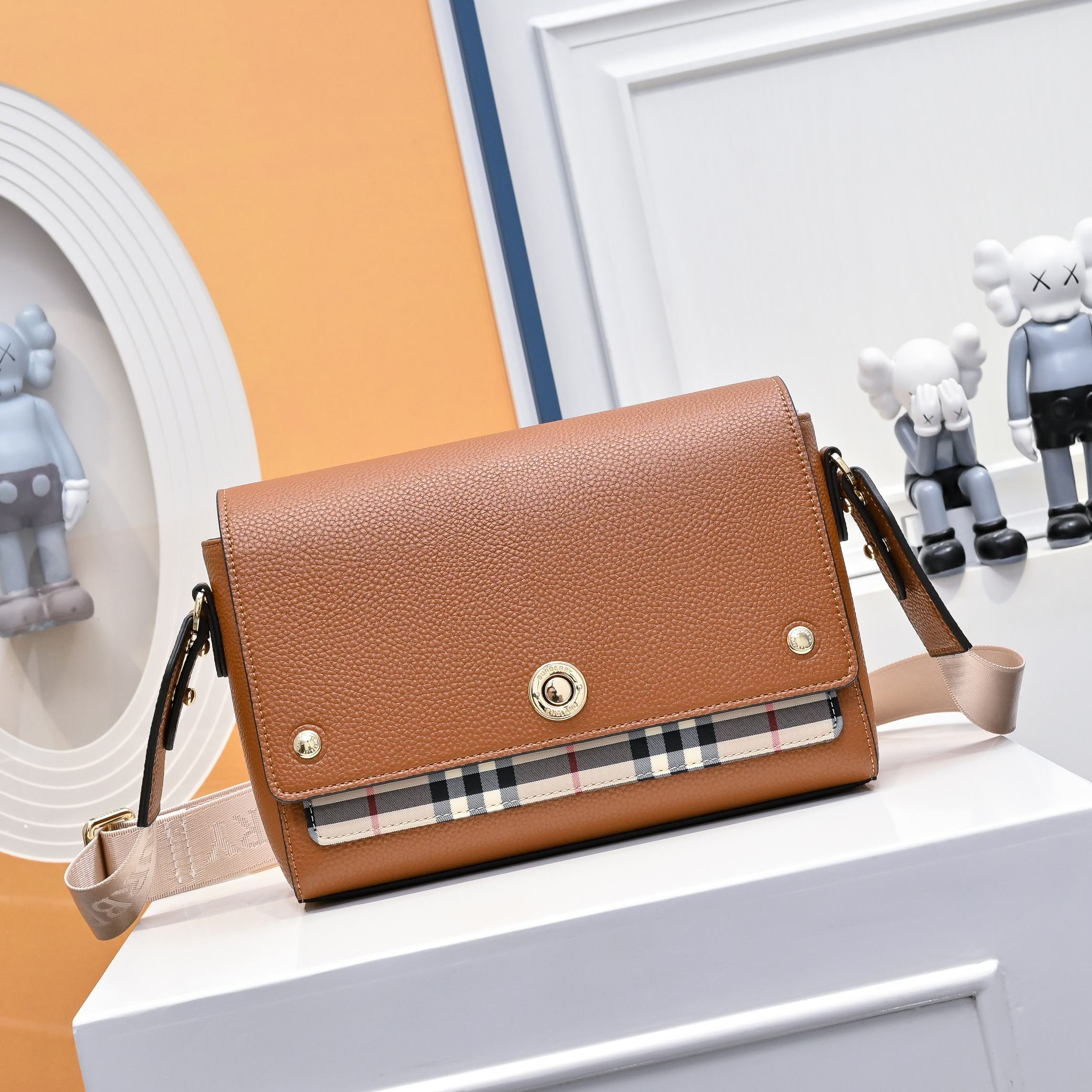 Bur Women's Classic Shoulder Bag Z24082201