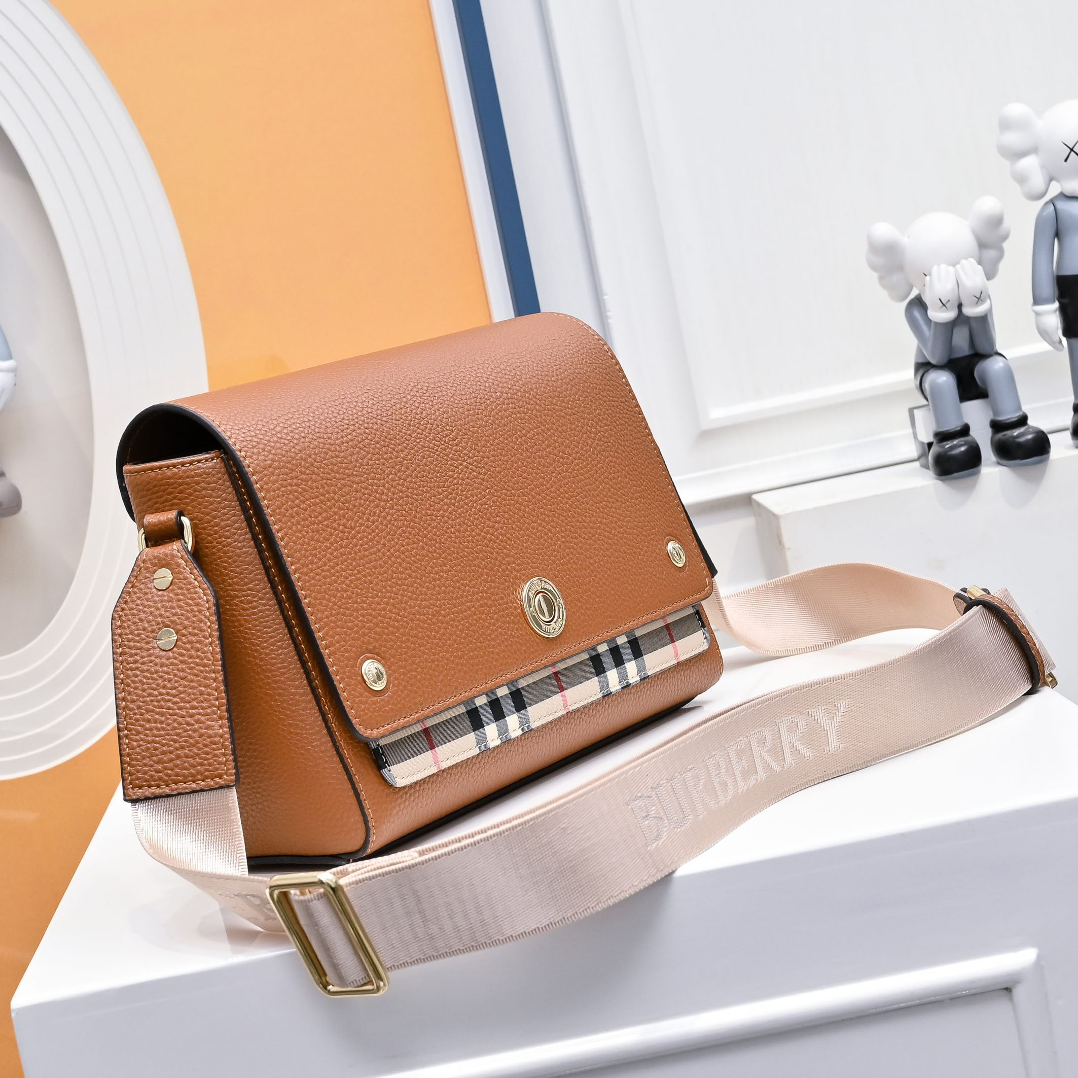 Bur Women's Classic Shoulder Bag Z24082201