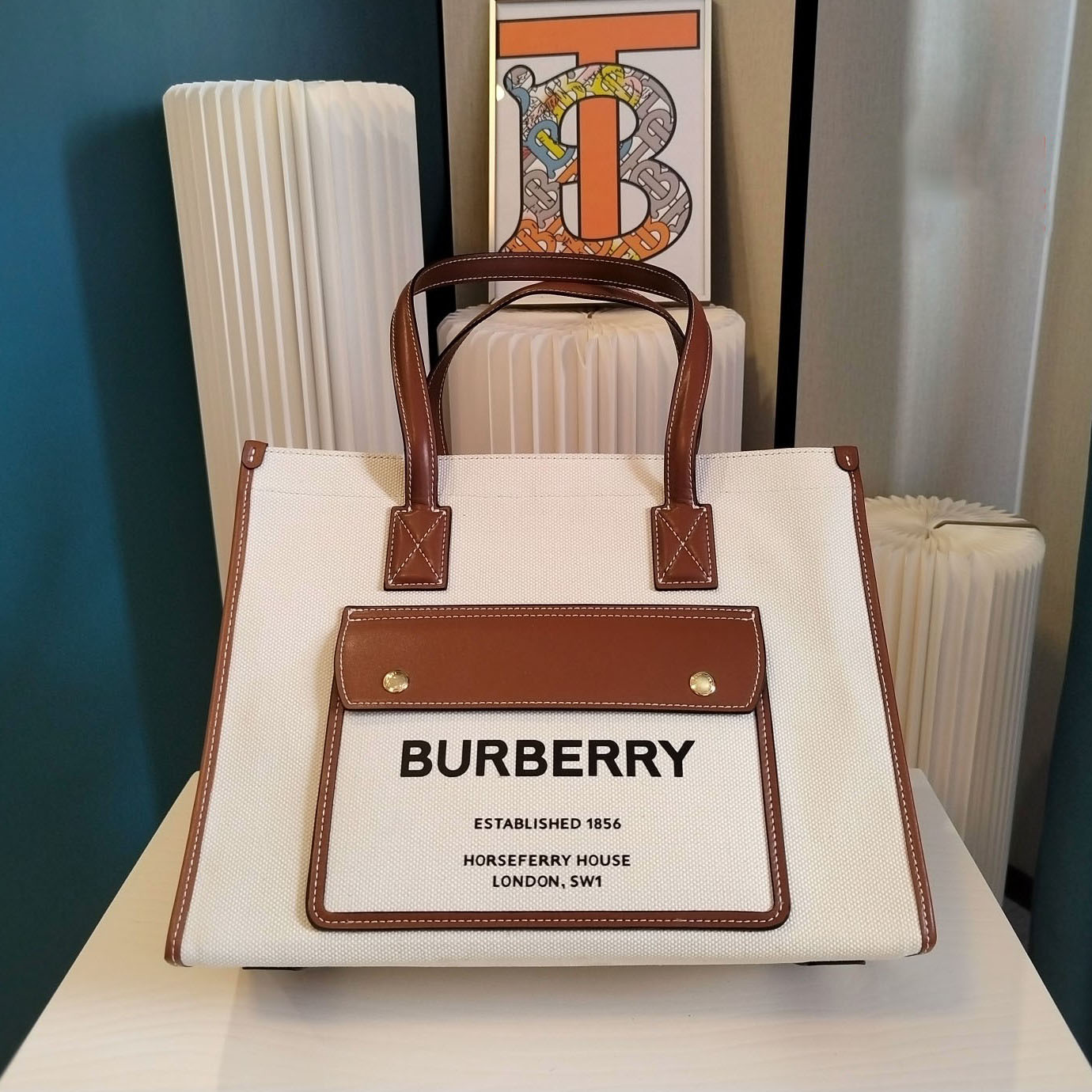 Bur Large Capacity Handbag MC24092404