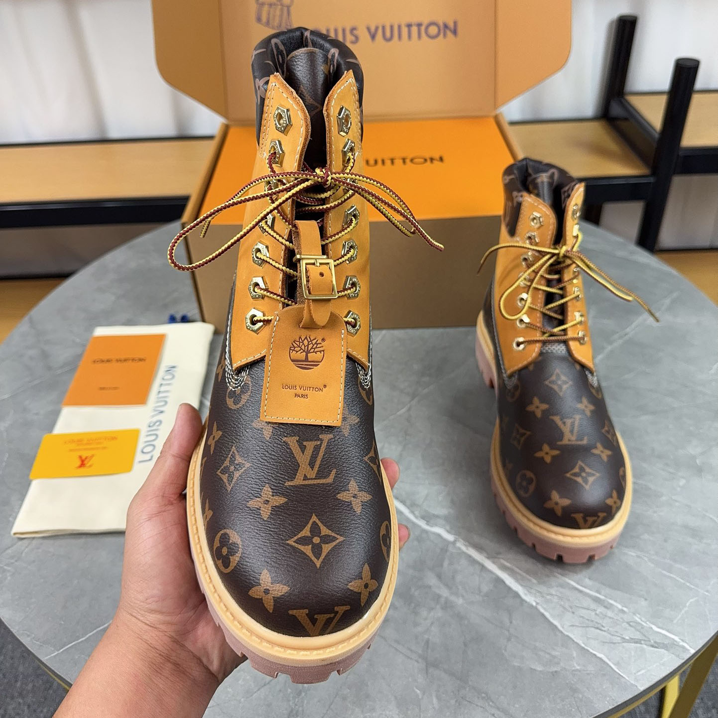 LV x Timberland Collaboration Classic Ankle Boots NG111822