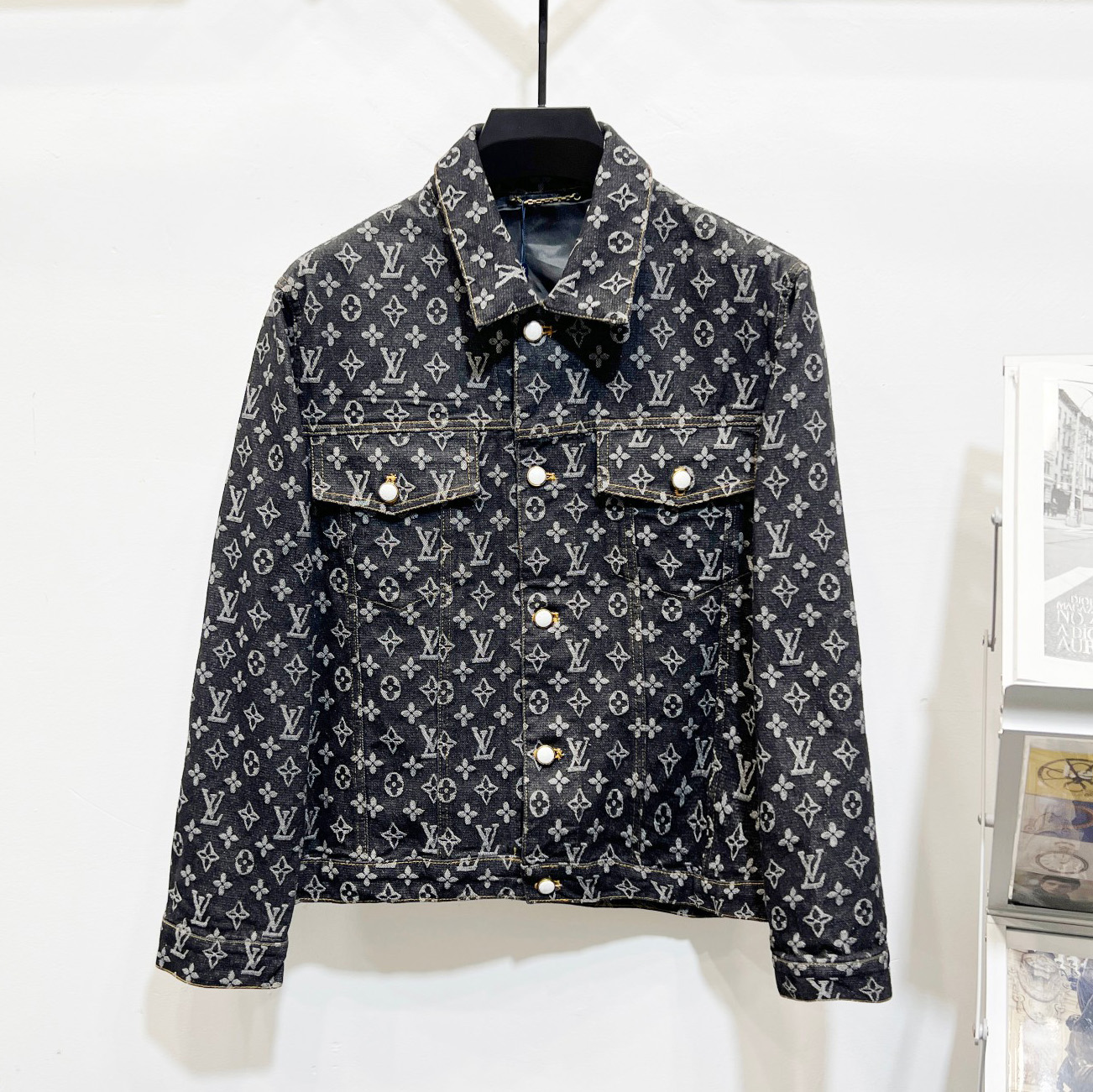 LV Men's Classic Monogram Denim Jacket FNG112006