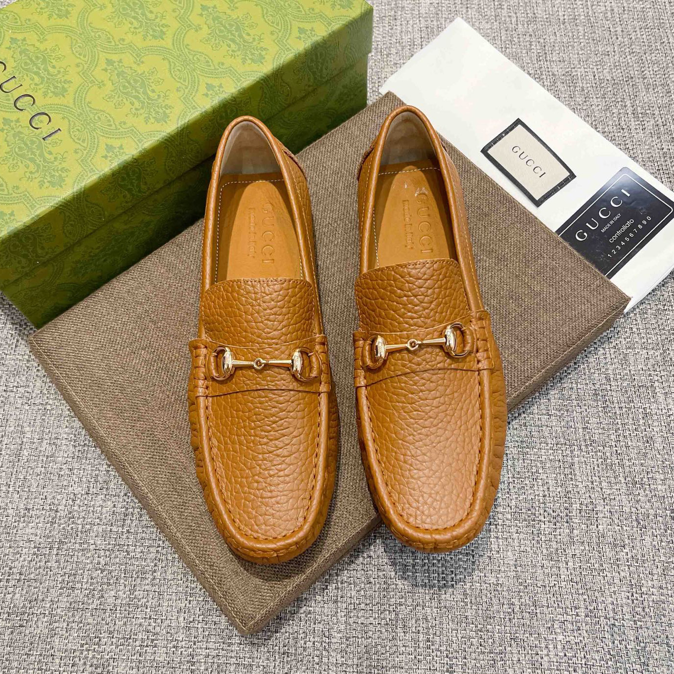 GG Men's Classic Brown Horsebit Loafer FNG112123