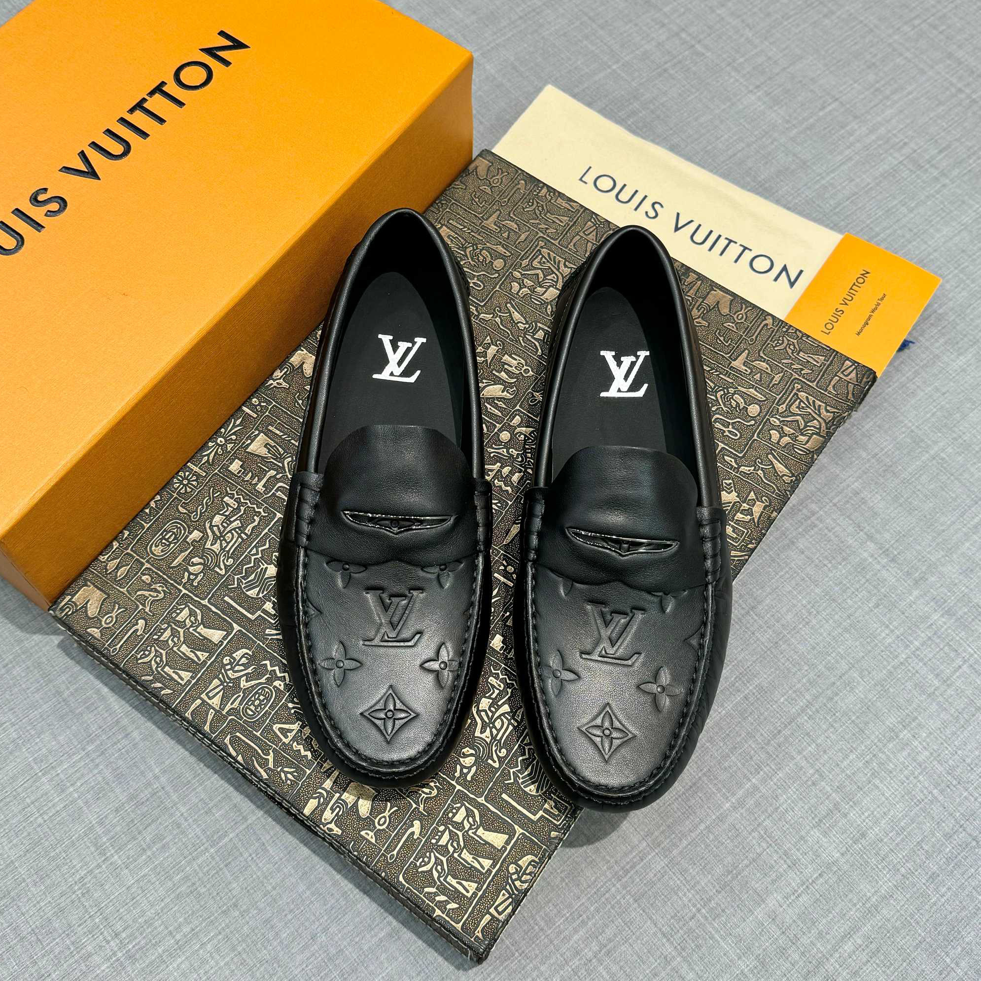 LV Men's Classic Embossed Logo Loafers FNG112117