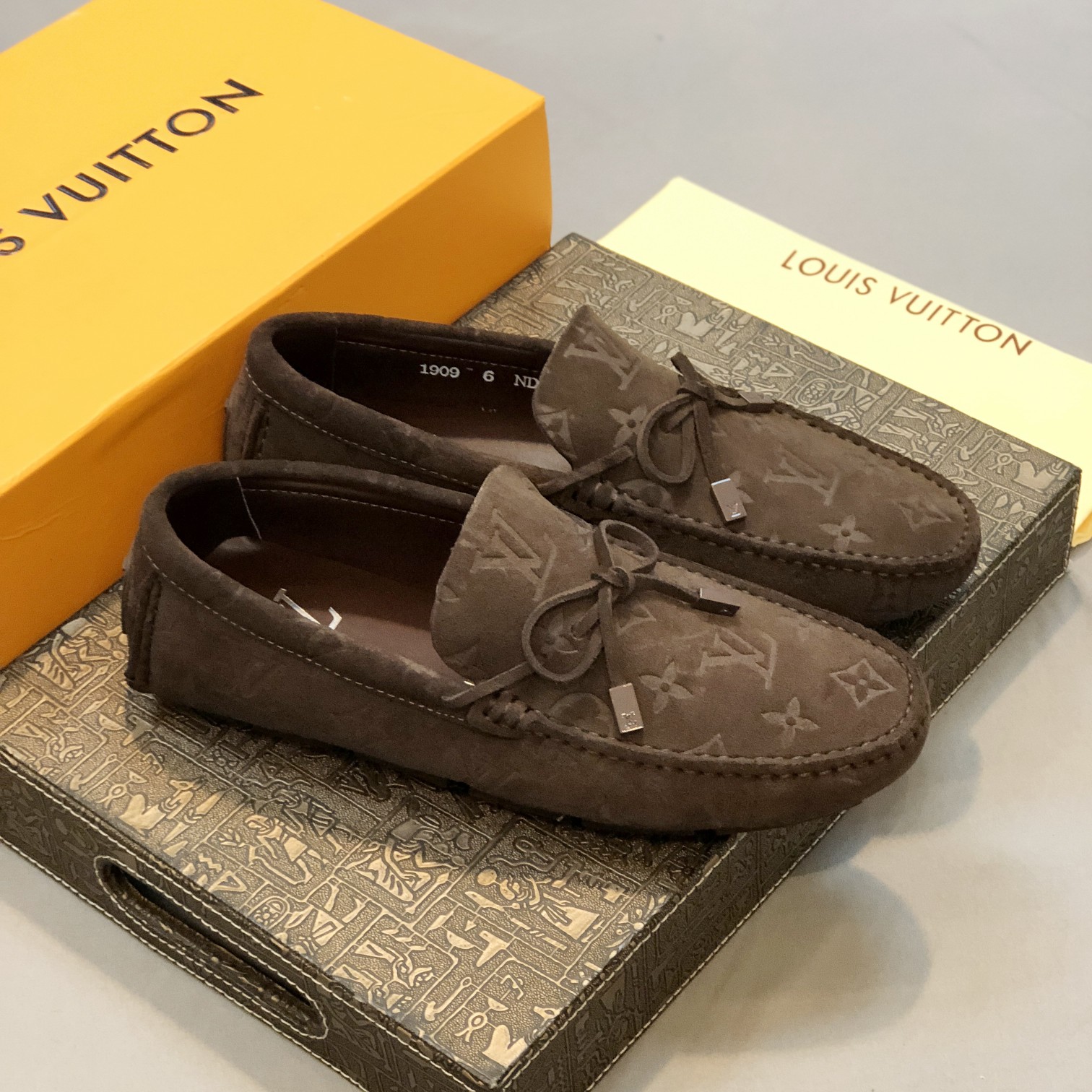 LV Men's Suede Monogram Loafers FNG112145