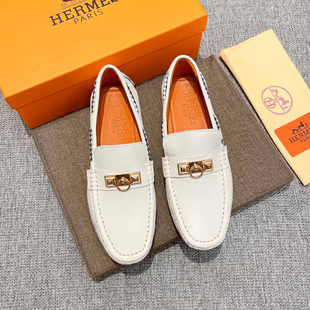 HM Men's Classic White Leather Loafers FNG112108