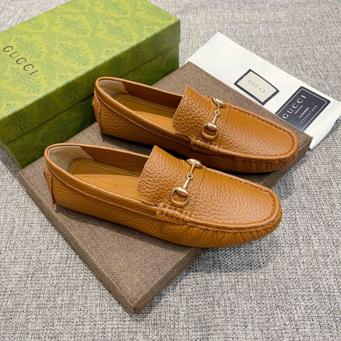 GG Men's Classic Brown Horsebit Loafer FNG112123