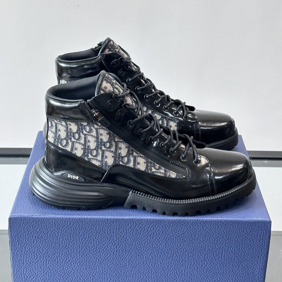 CD Men's Classic Oblique Print High-Top Sneakers FNG112135