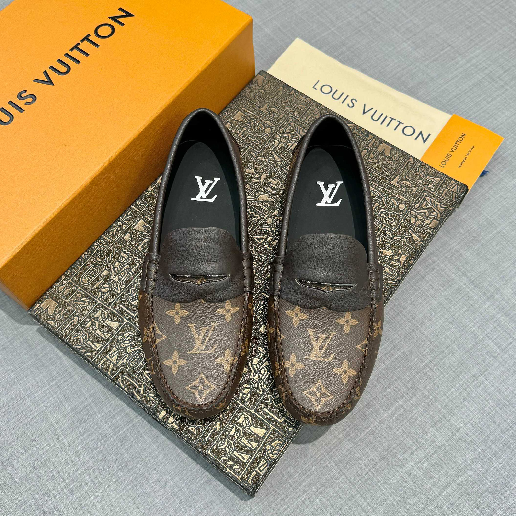 LV Men's Classic Monogram Loafers FNG112119