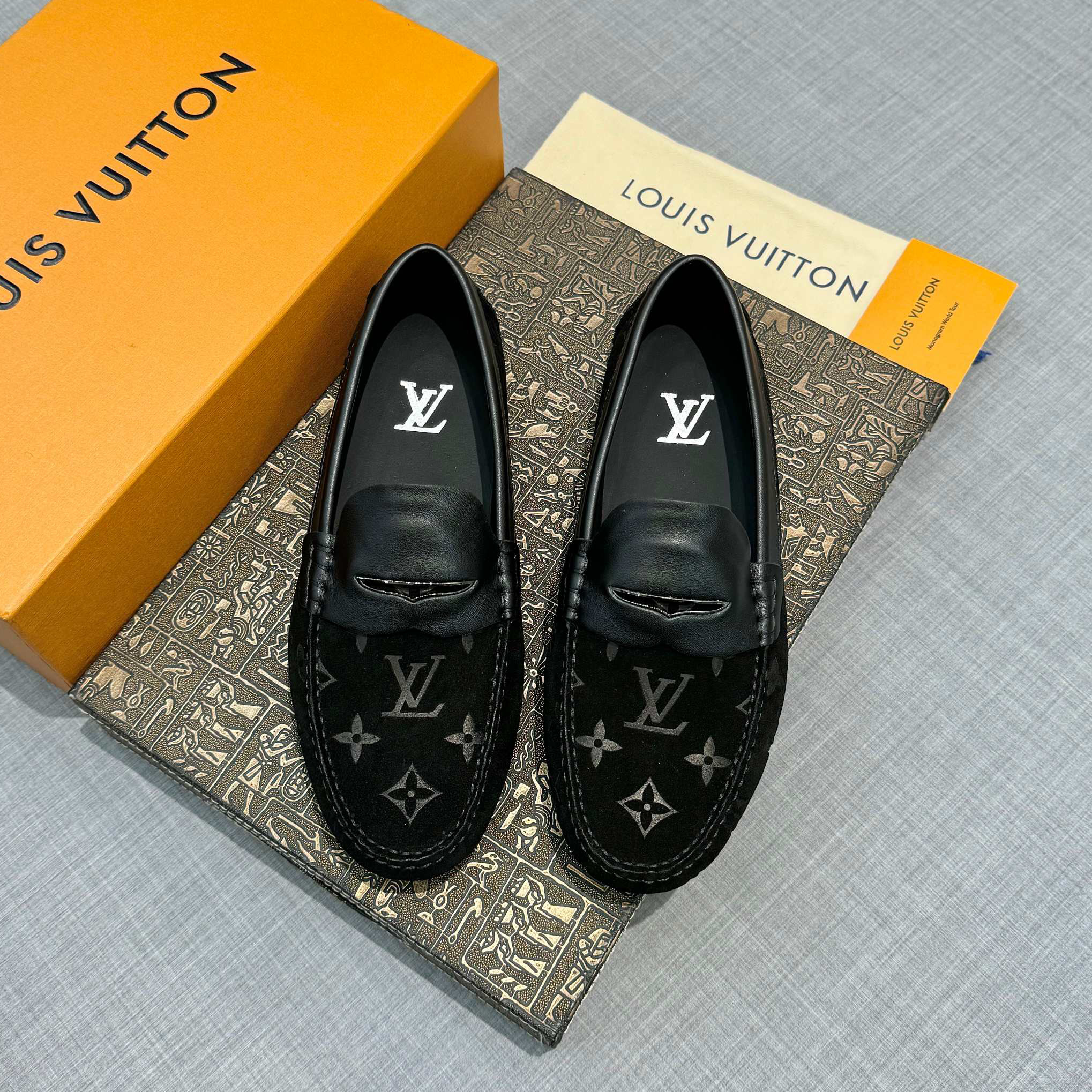 LV Men's Classic Suede Loafers FNG112118