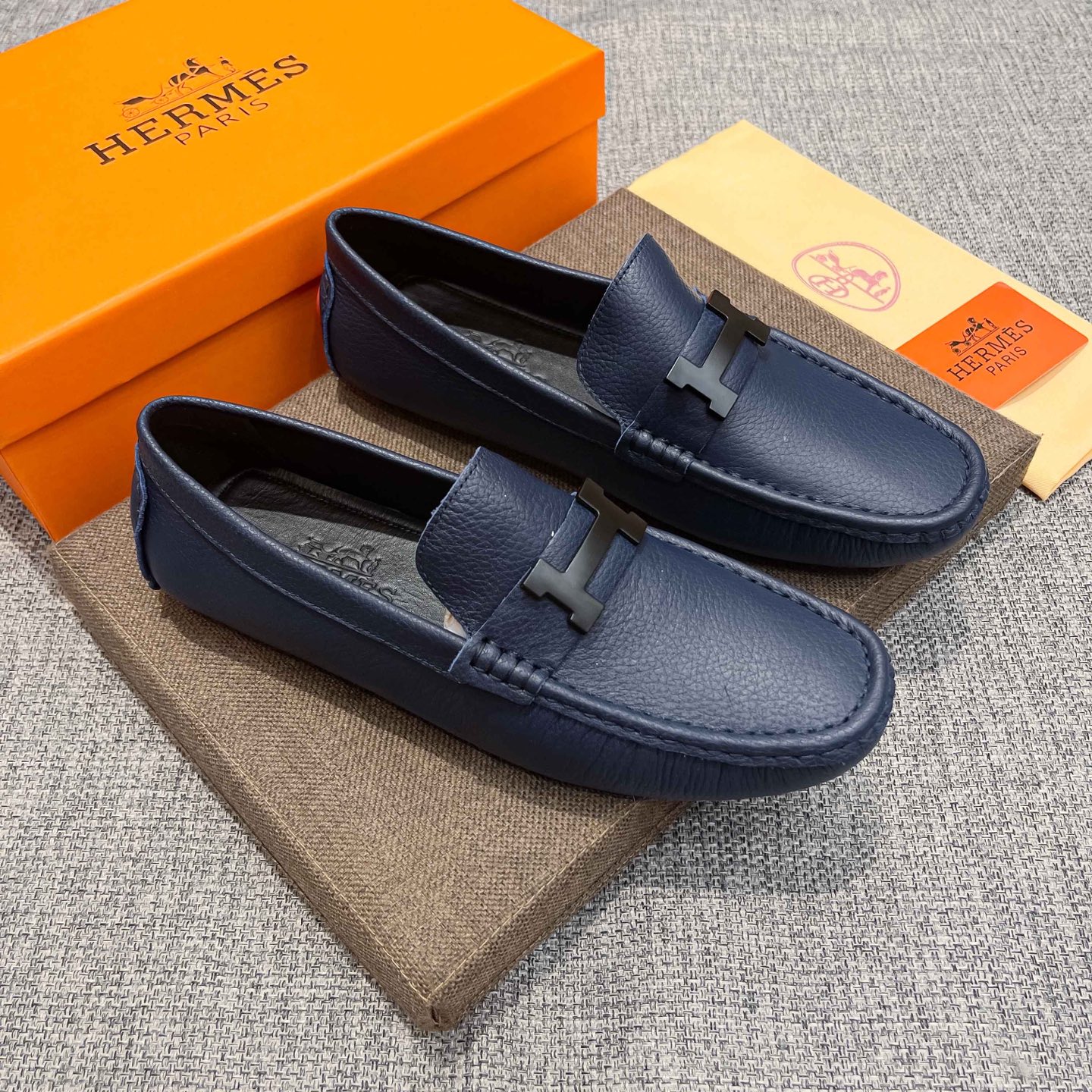 HM Men's Classic Dark Blue Leather Loafers FNG112122