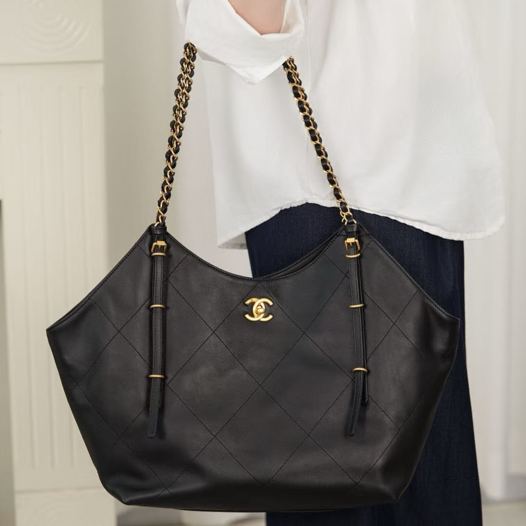 CH Maxi Tote FNG112230