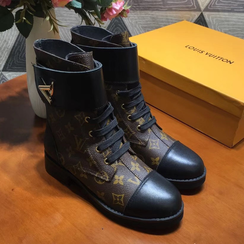 LV Wonderland Flat Boots FNG112402