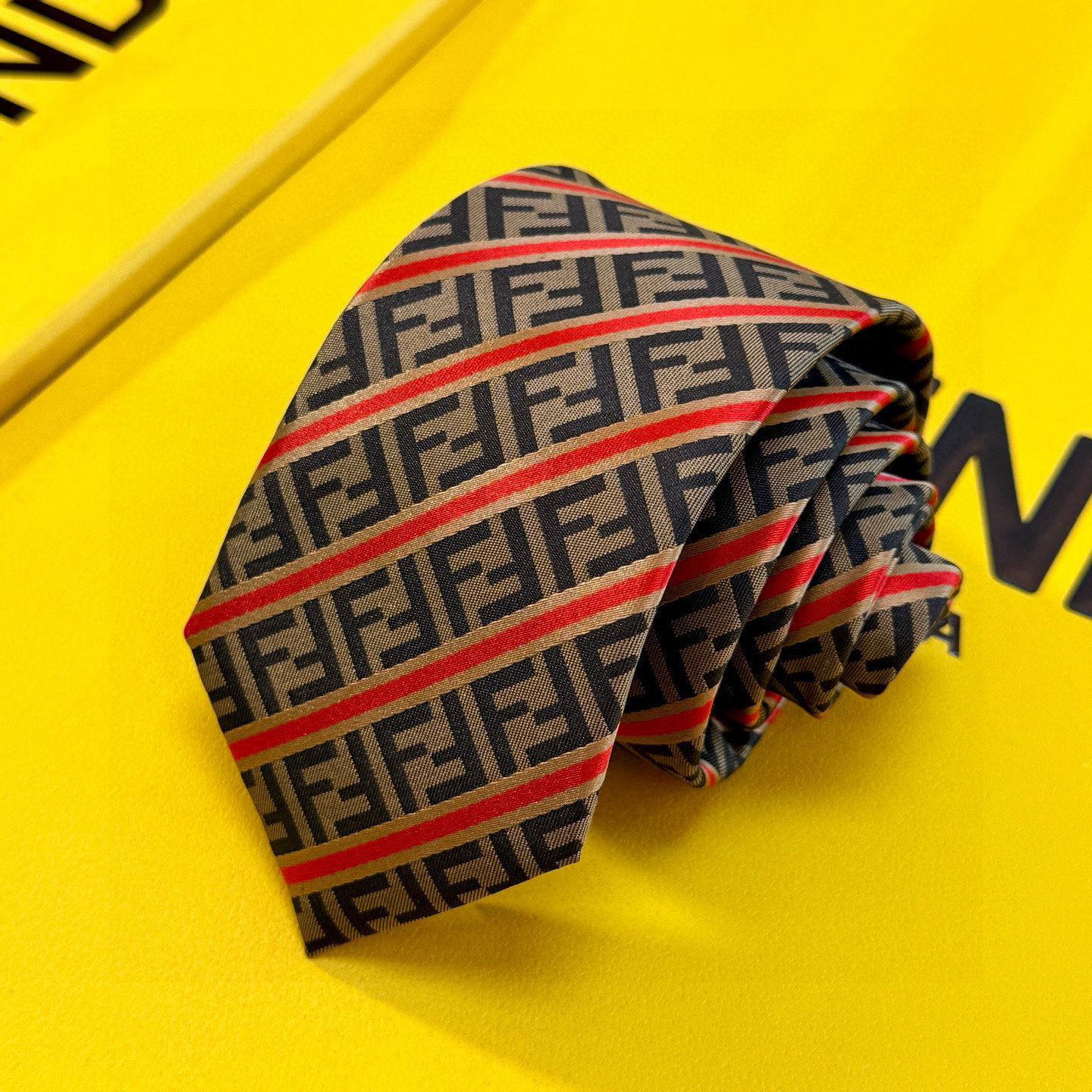 FD Men's Double F Jacquard Tie FNY082305