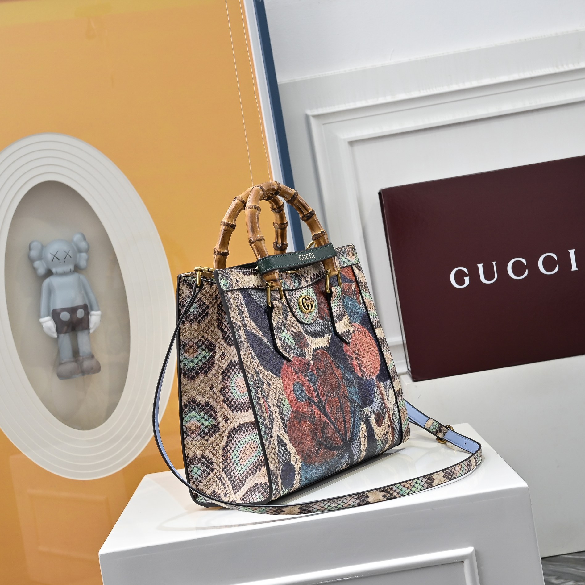 GG Diana Python Print Bamboo Handle Tote Bag FNG112508