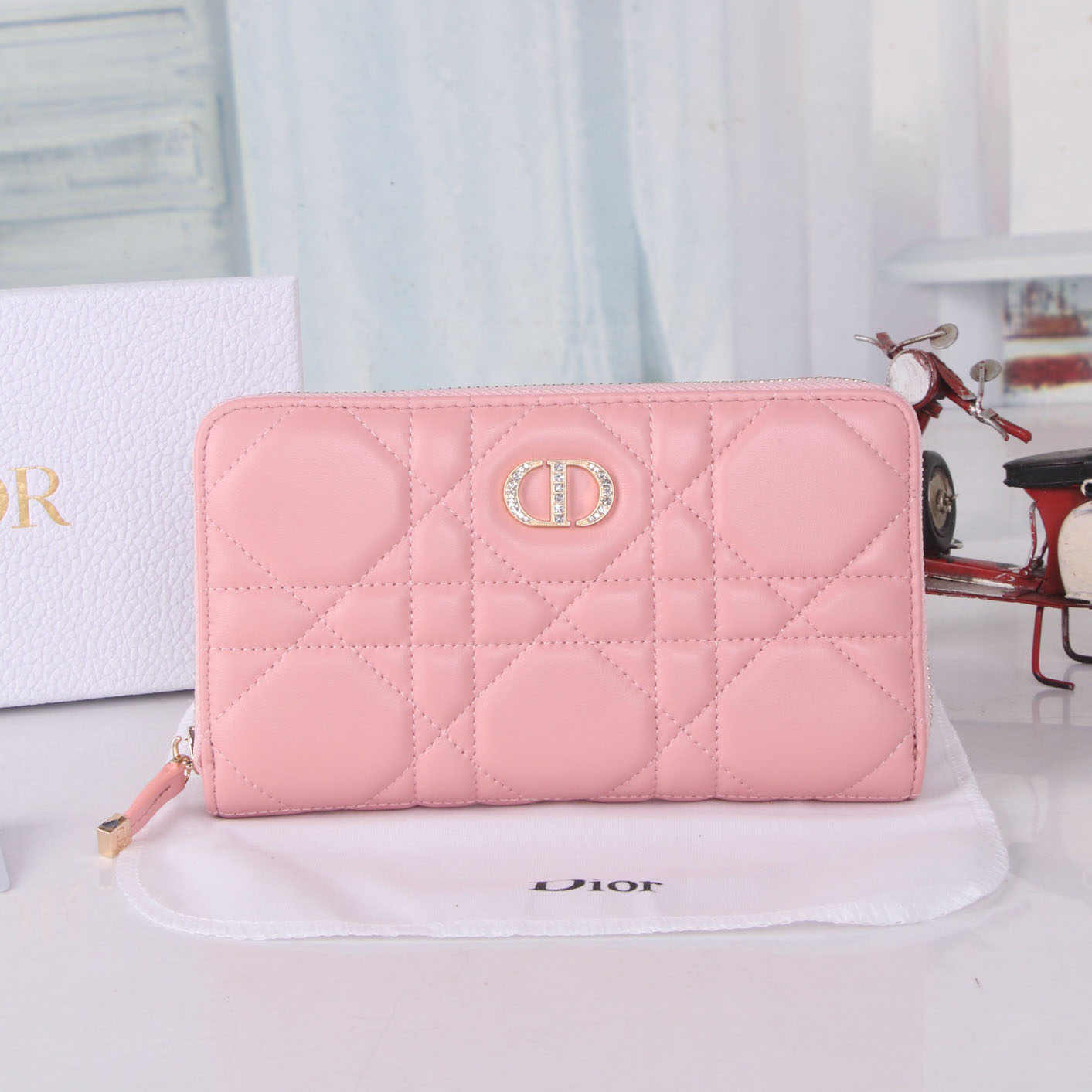 CD Women's Flip Wallet FNG112514