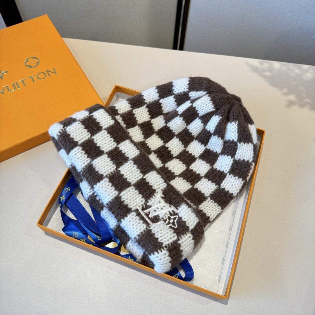 LV Color-Block Checkerboard Knit Beanie Hat YVTF112706