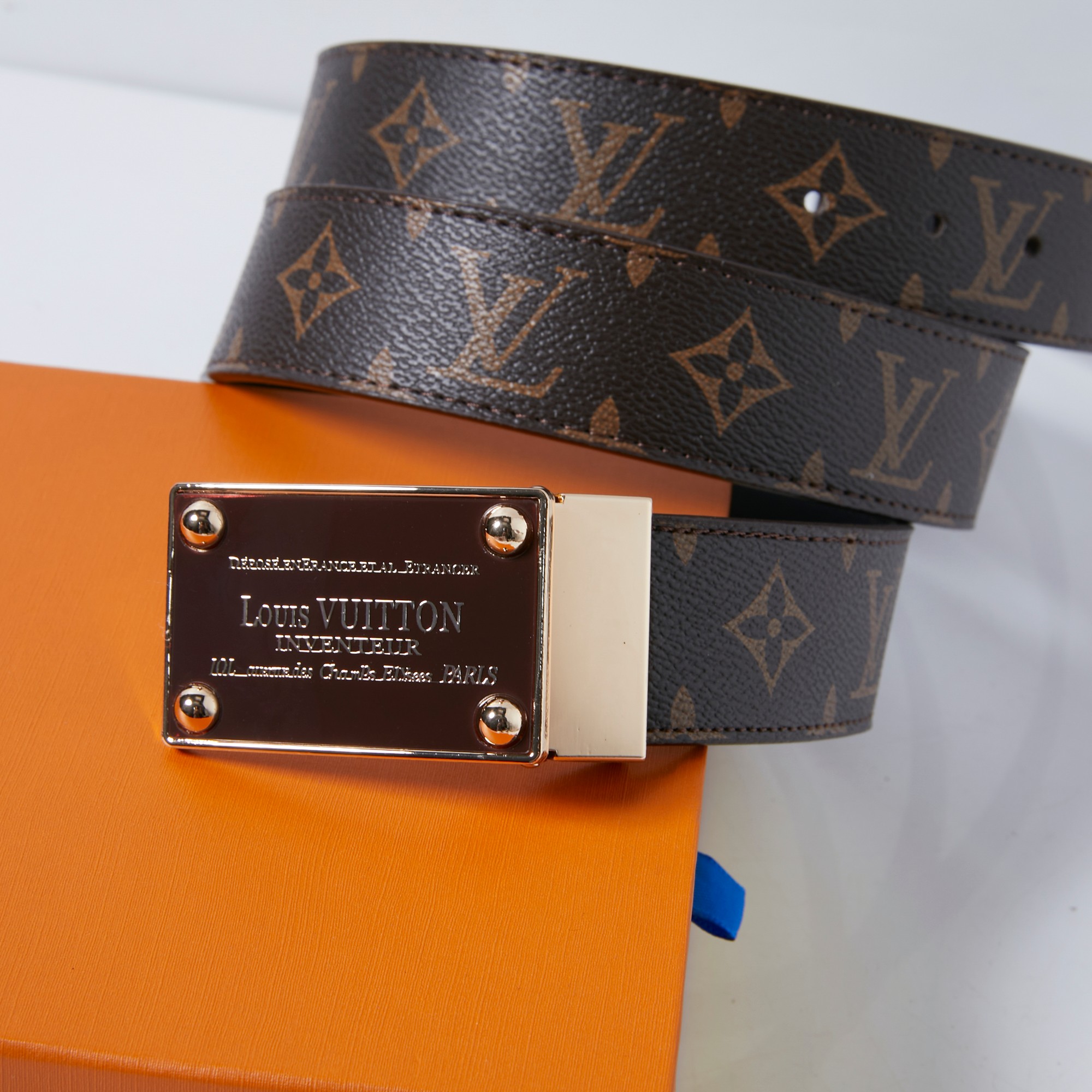 LV Men's Classic Square Buckle Belt FNG112718