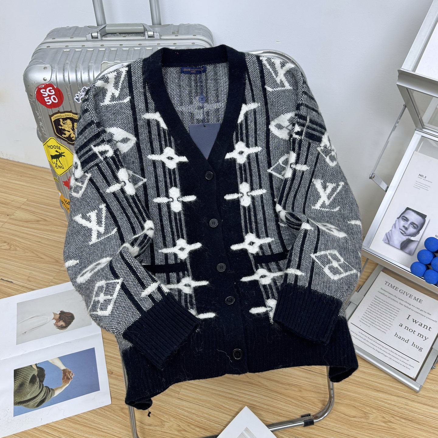 LV Women's Fashion Knit Cardigan FNG112710