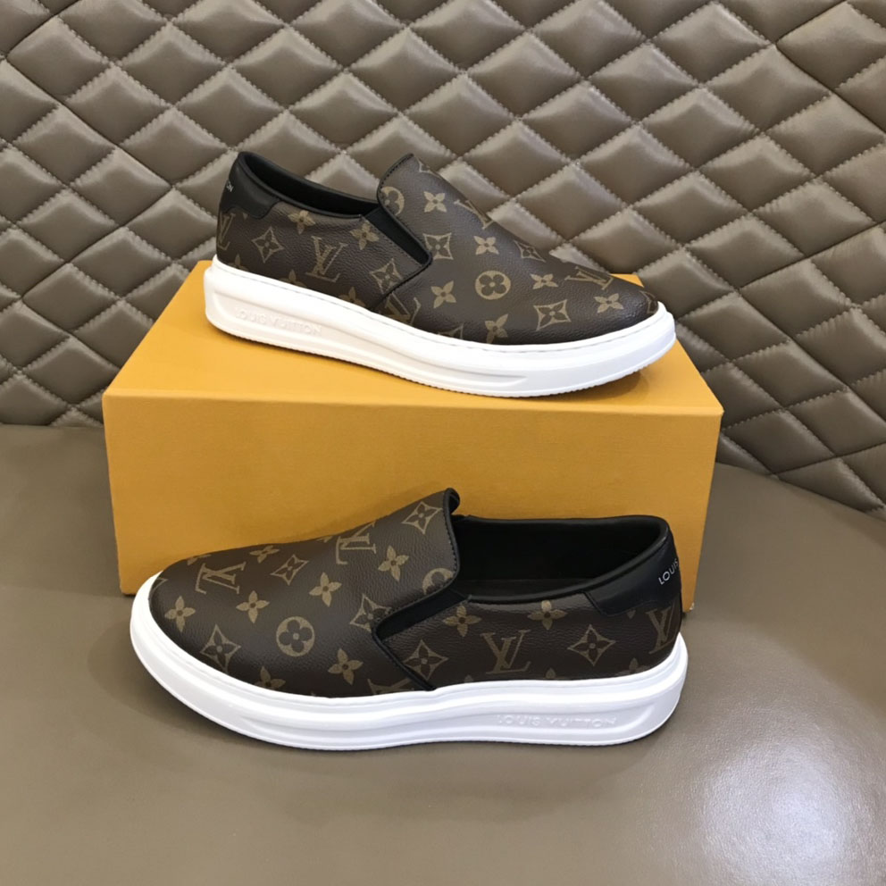 LV Men's Classic Slip-On Shoes FNG120211