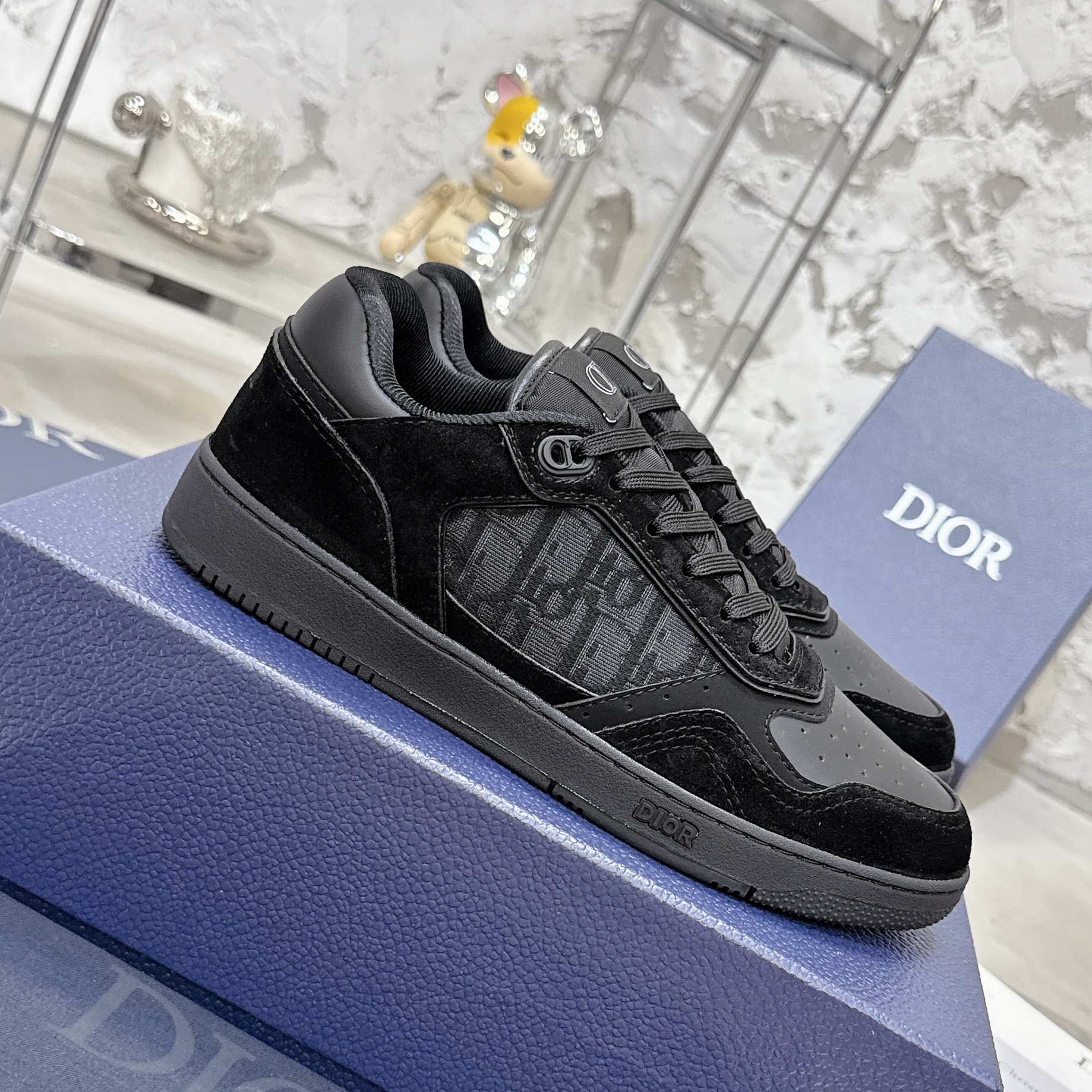 CD B27 Classic Suede Low-Top Sneakers FNG120202