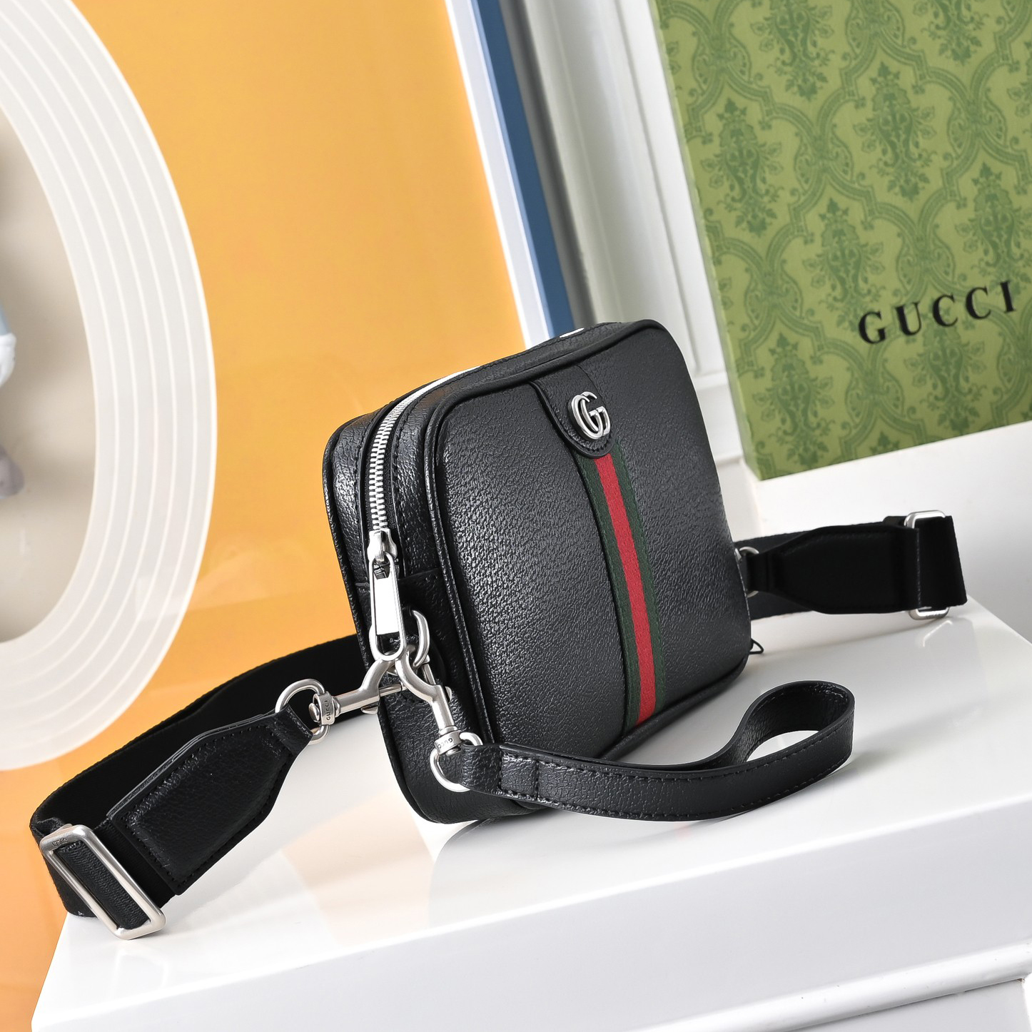 GG Men's Classic Crossbody Bag FNG122615