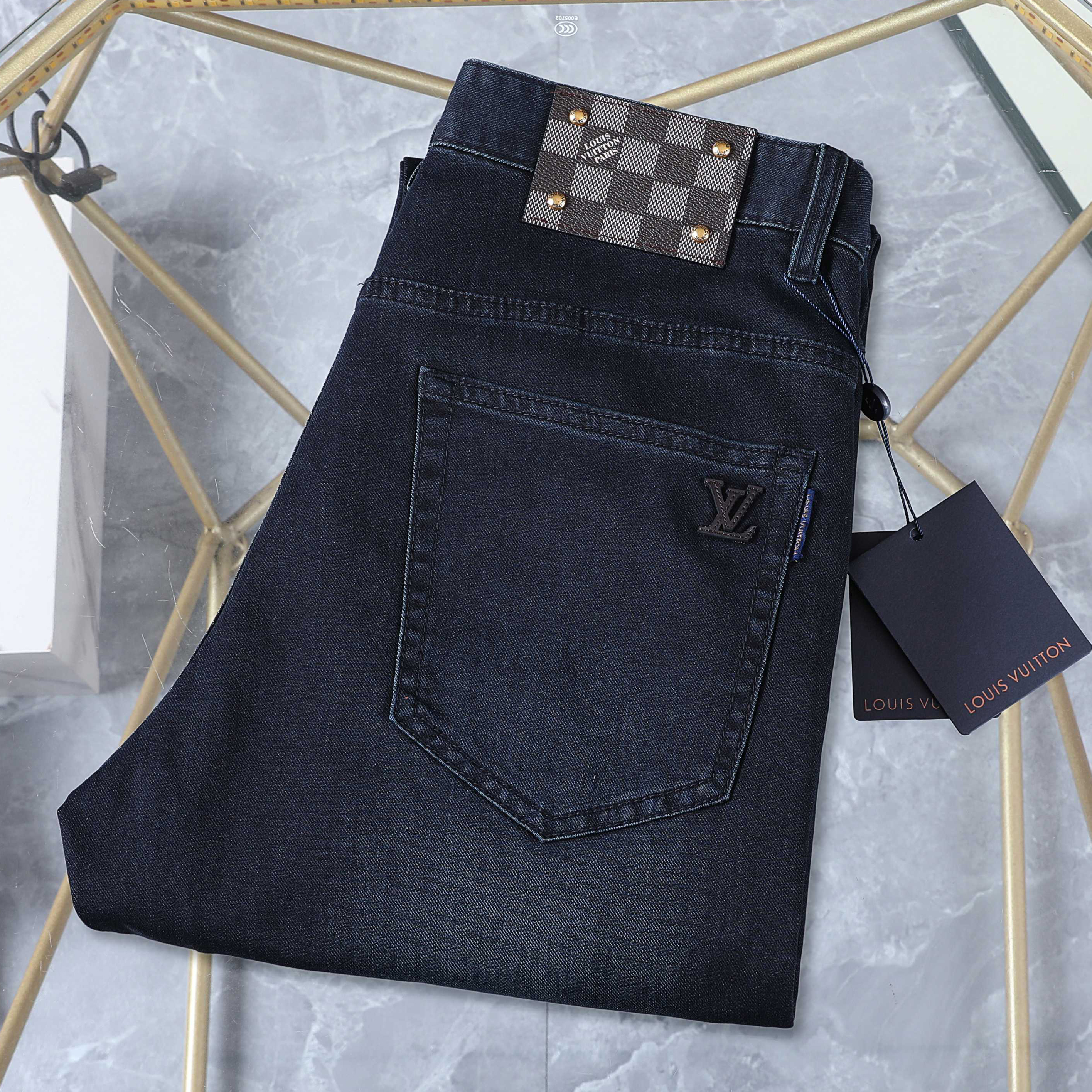 LV Men's Black Casual Jeans BNL010309