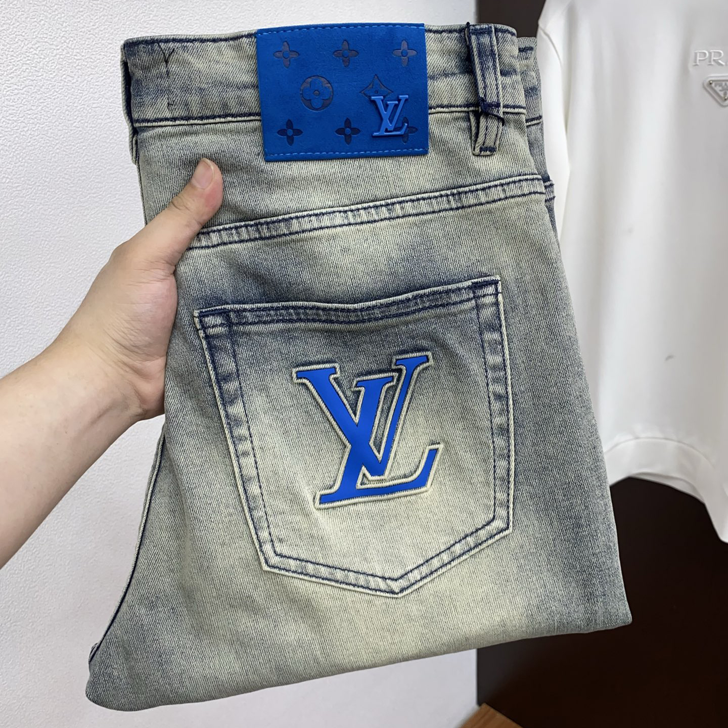 LV Men's Simple Jeans BNL010406