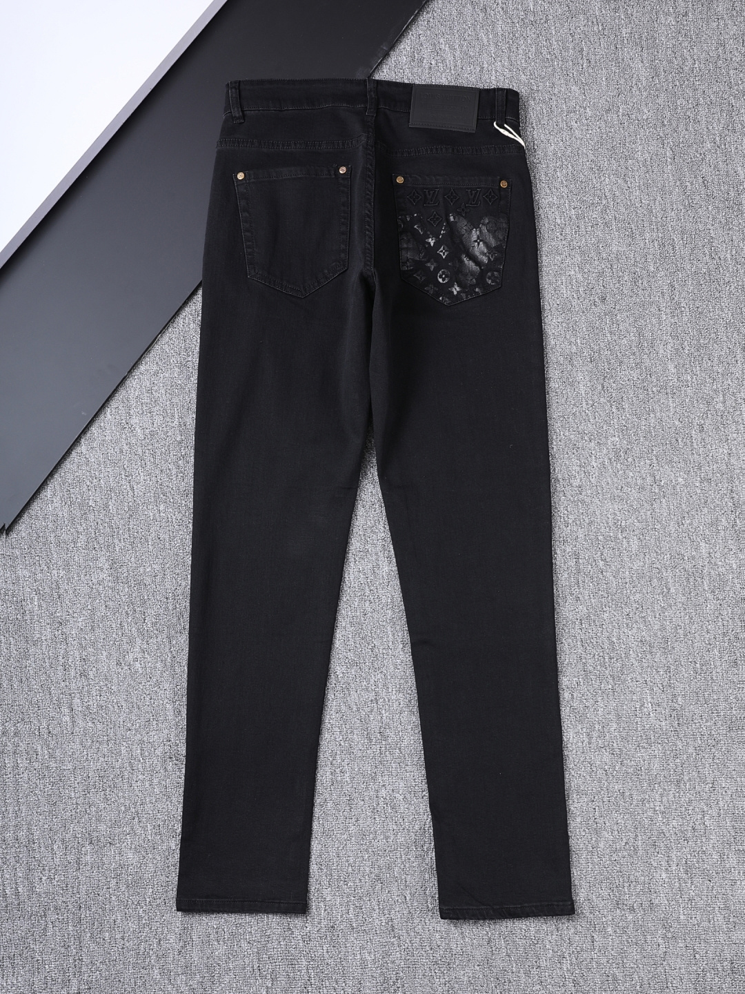 LV Men's Casual Printed Jeans BNL010432