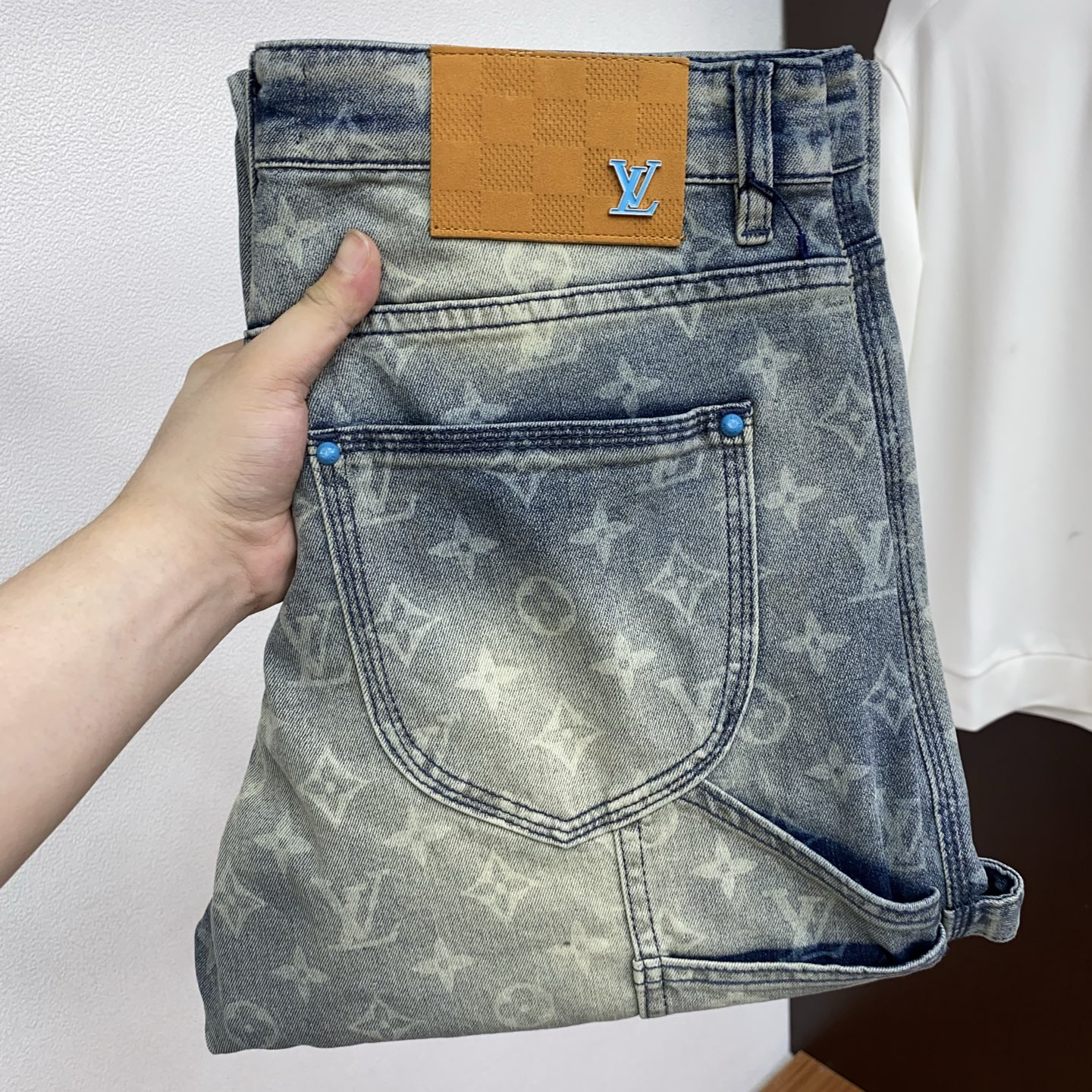 LV Men's Printed Jeans BNL010414