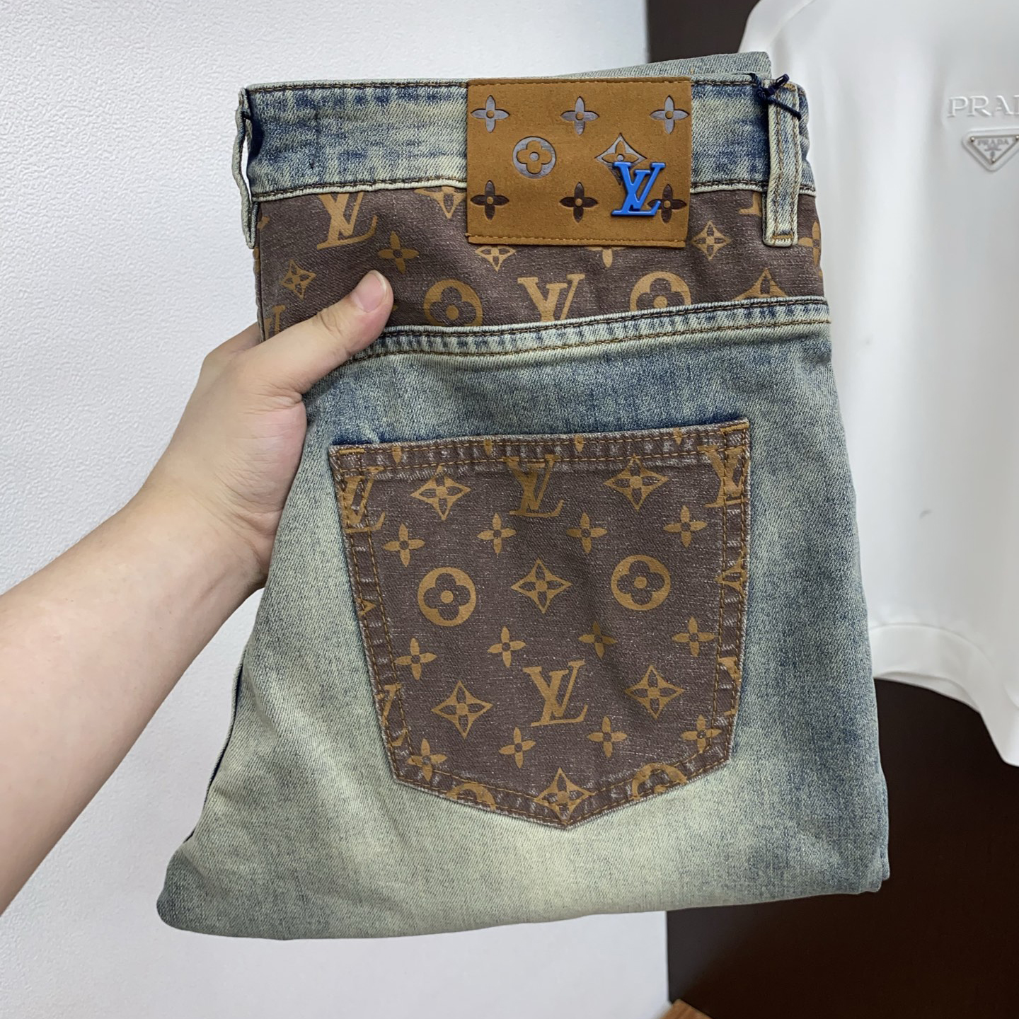 LV Men's Classic Jeans BNL010412