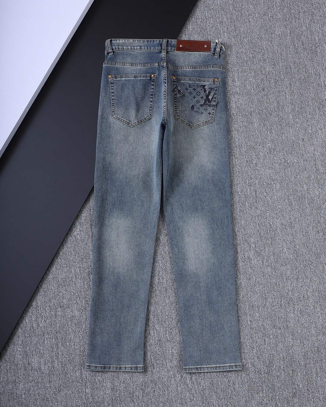 LV Men's Casual Jeans BNL010612