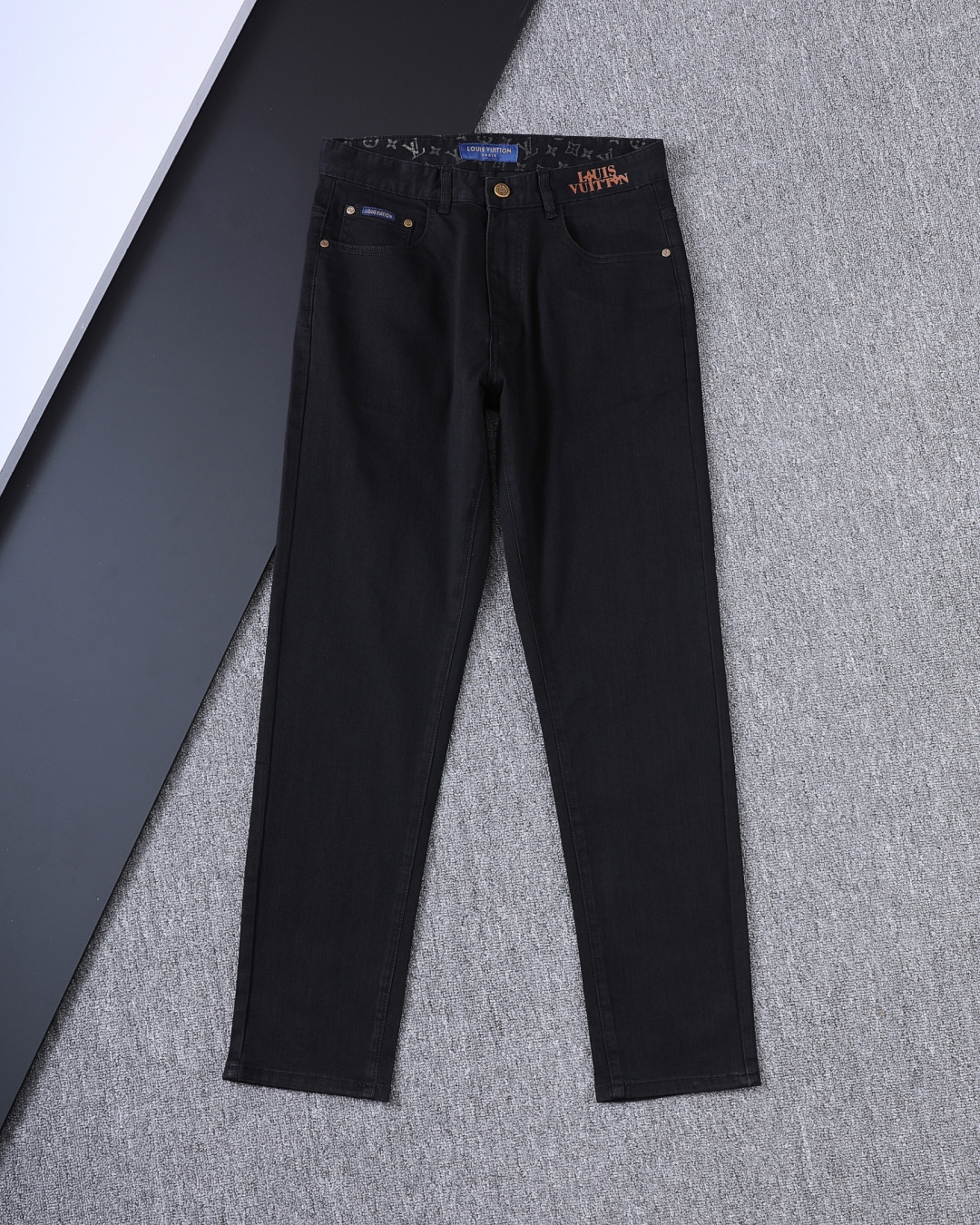 LV Men's Black Straight Leg Jeans BNL010609