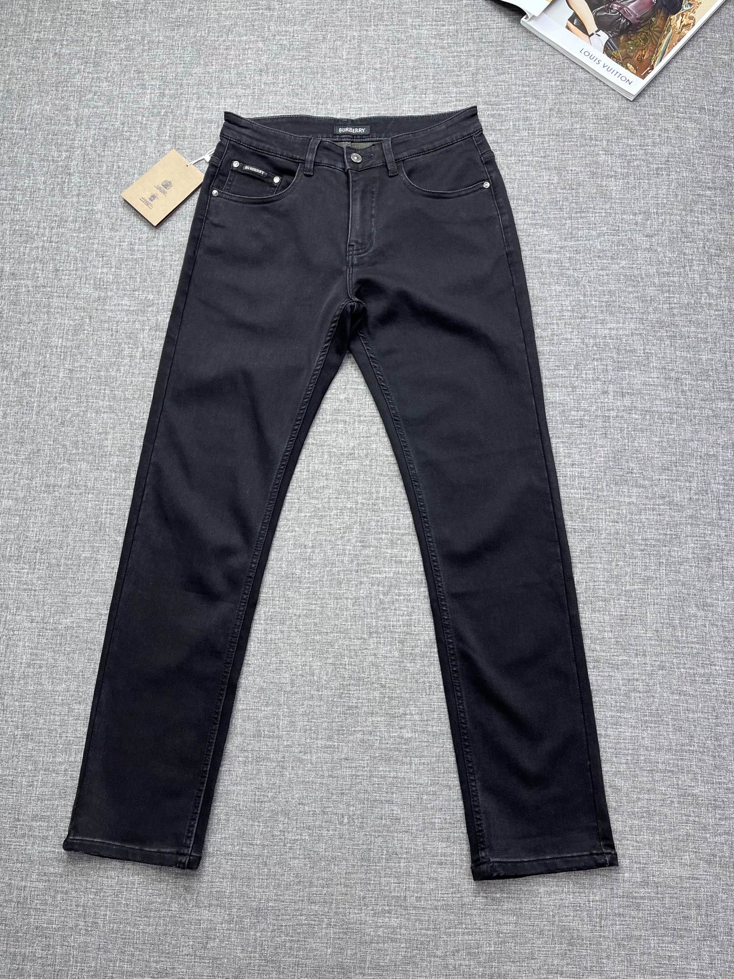 Bur Men's Classic Horse Logo Jeans BNL010640