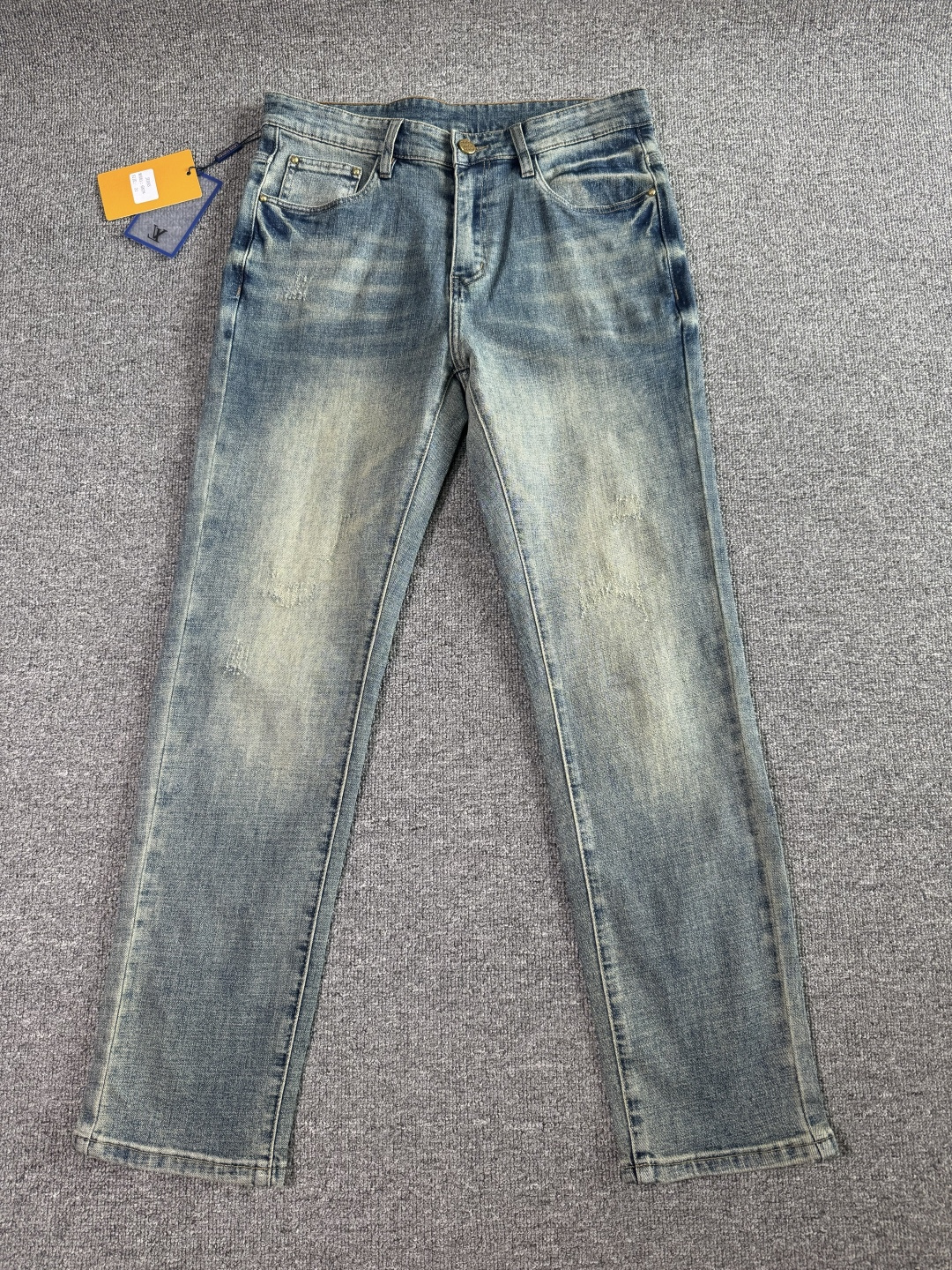 LV Men's Fashion Jeans BNL010628