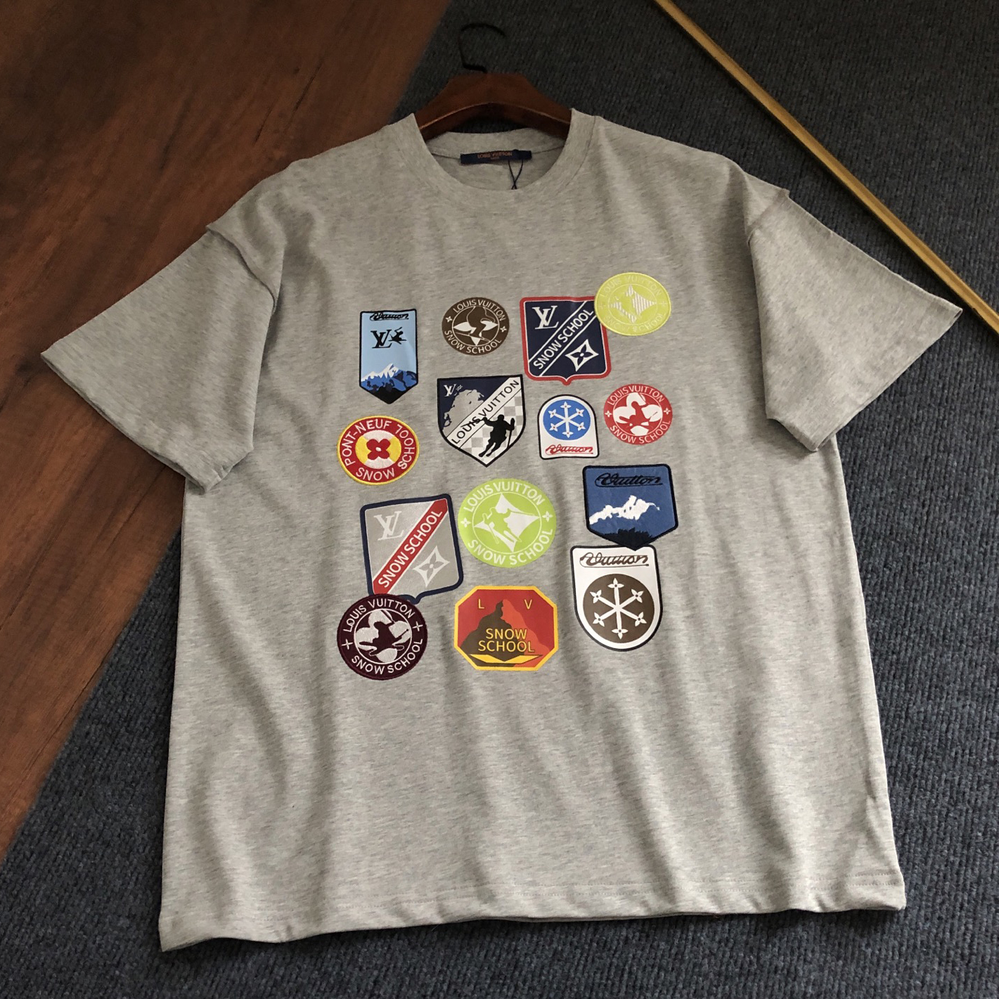 LV Men's Fashion Short-Sleeve T-Shirt BNL010704