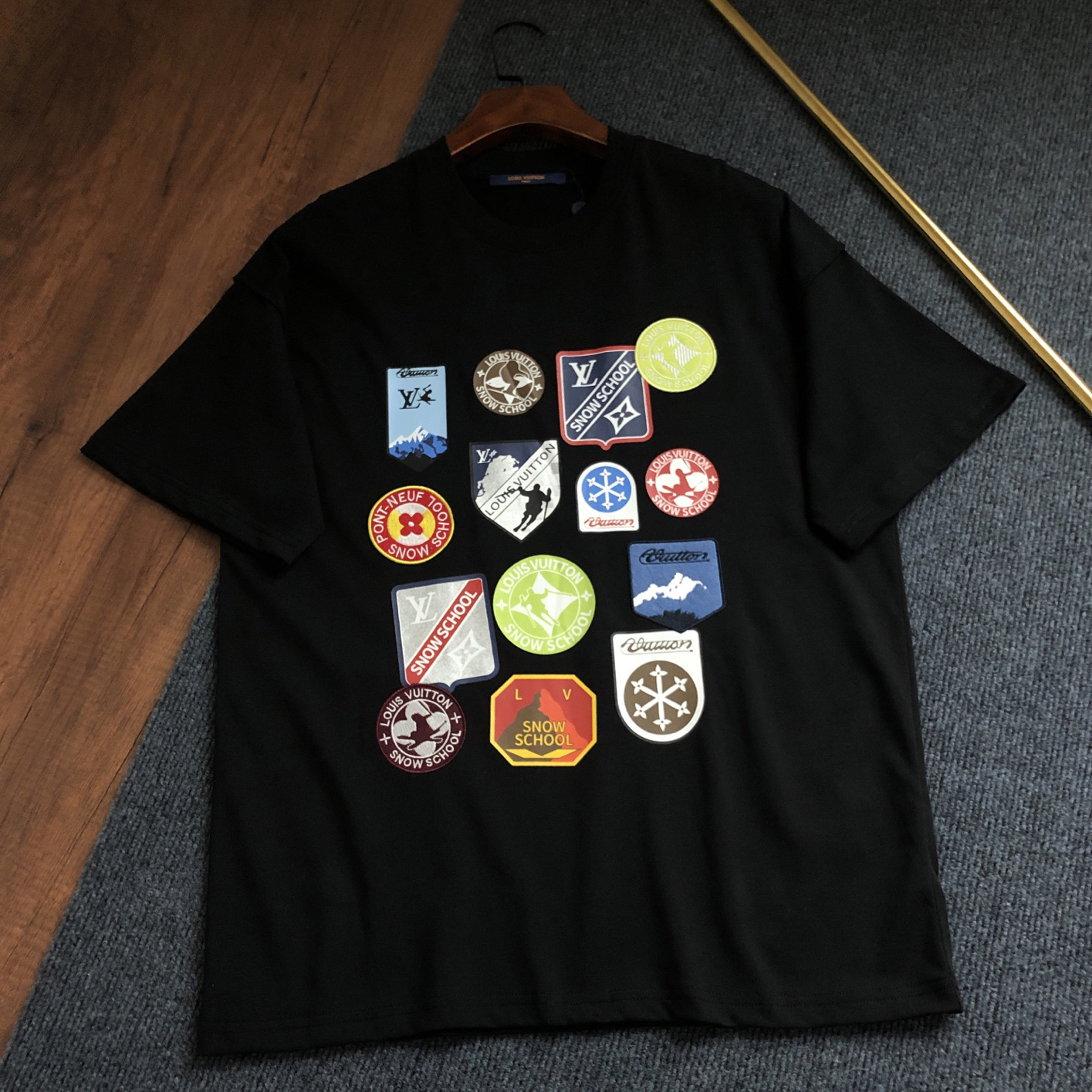 LV Men's Fashion Short-Sleeve T-Shirt BNL010704