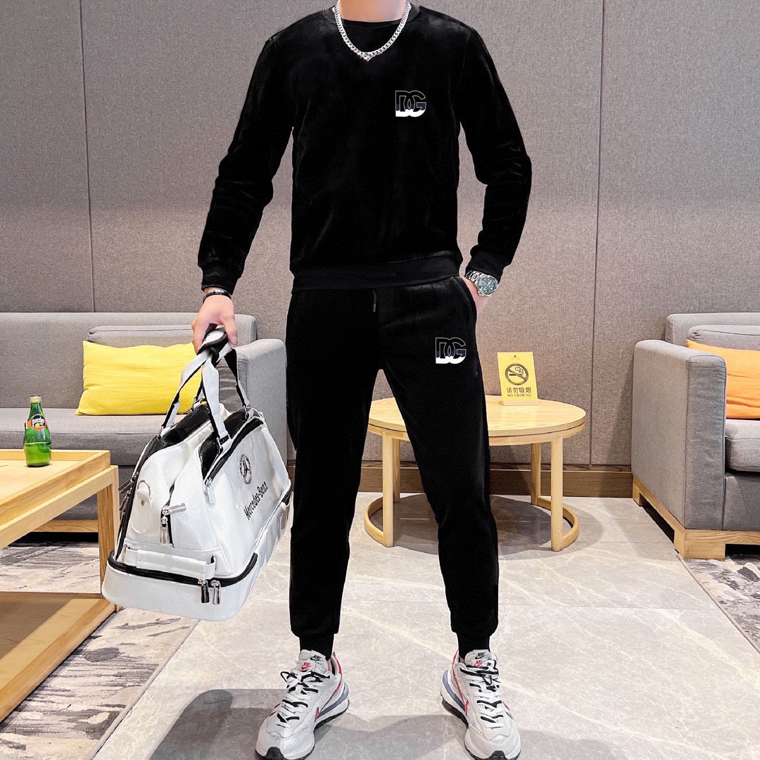 D&G Men's Velvet Fashion Tracksuit BNL010716