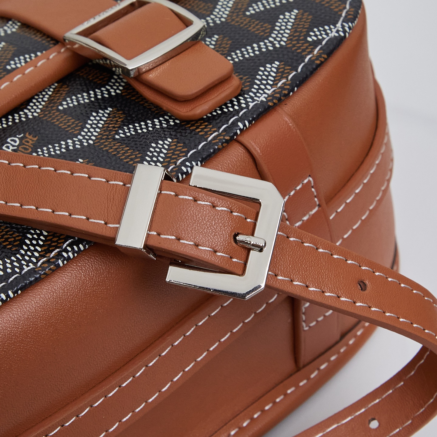 GY Classic Messenger Bag BNL01706