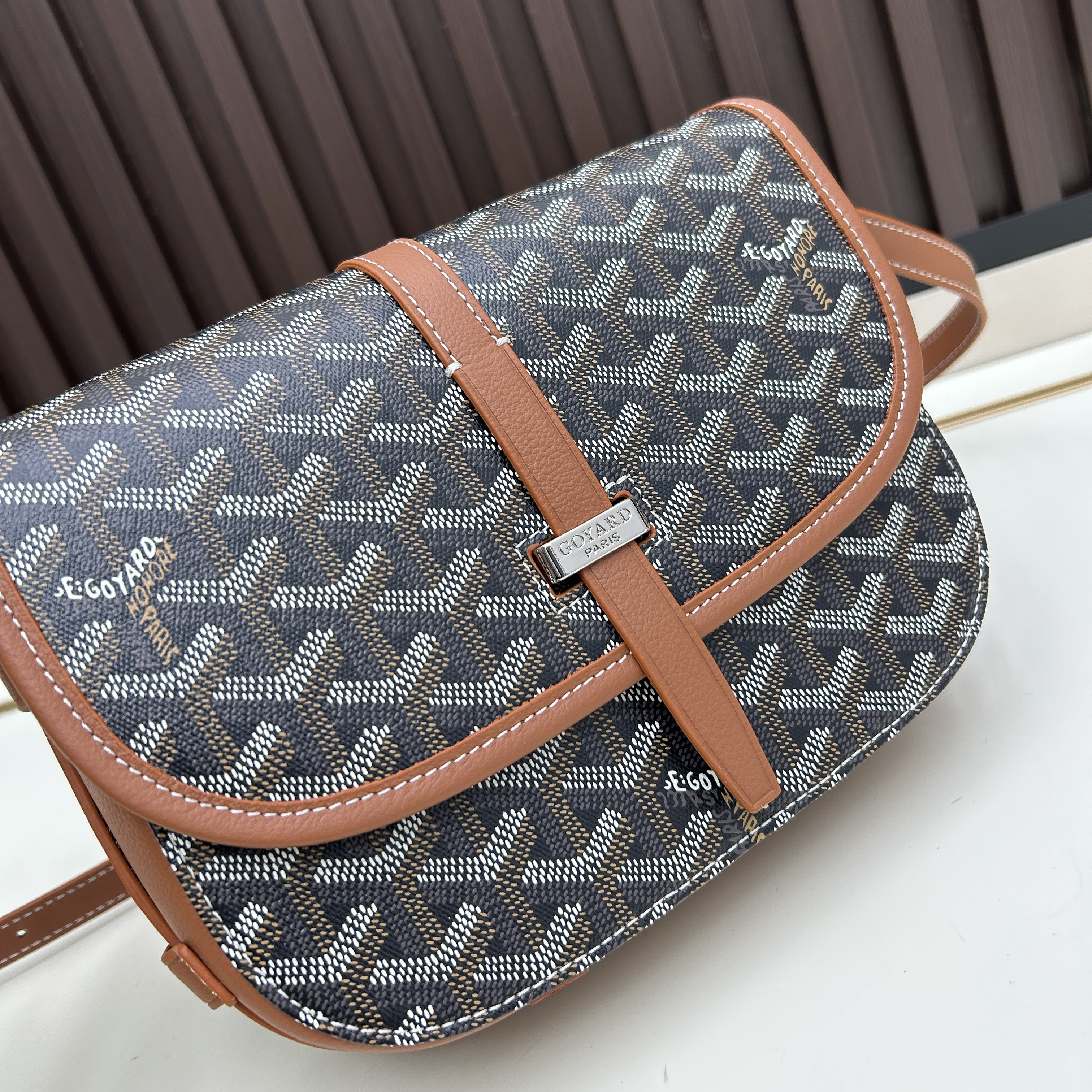 GY New Messenger Bag BNL01802