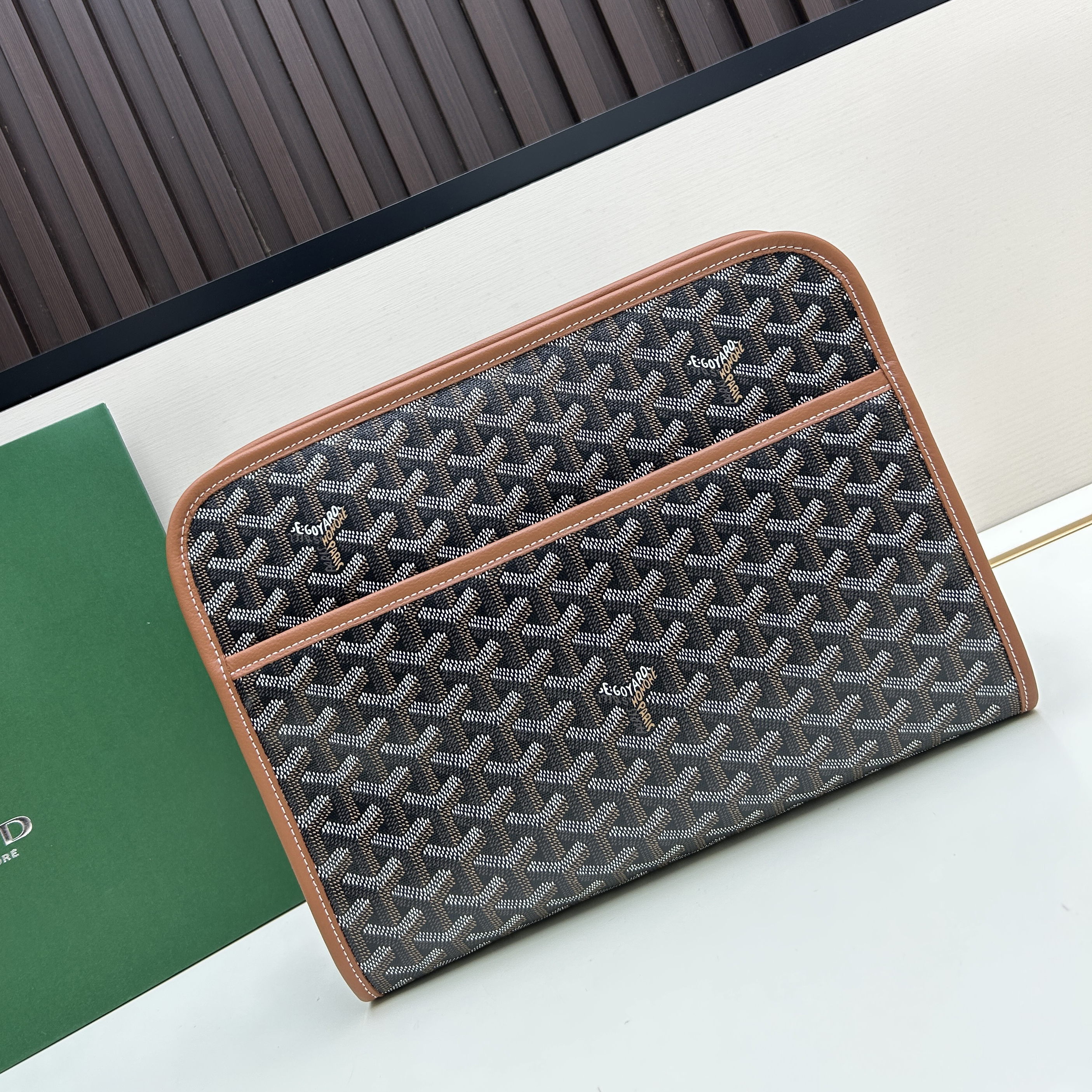 GY Classic Clutch Bag - Large BNL01804